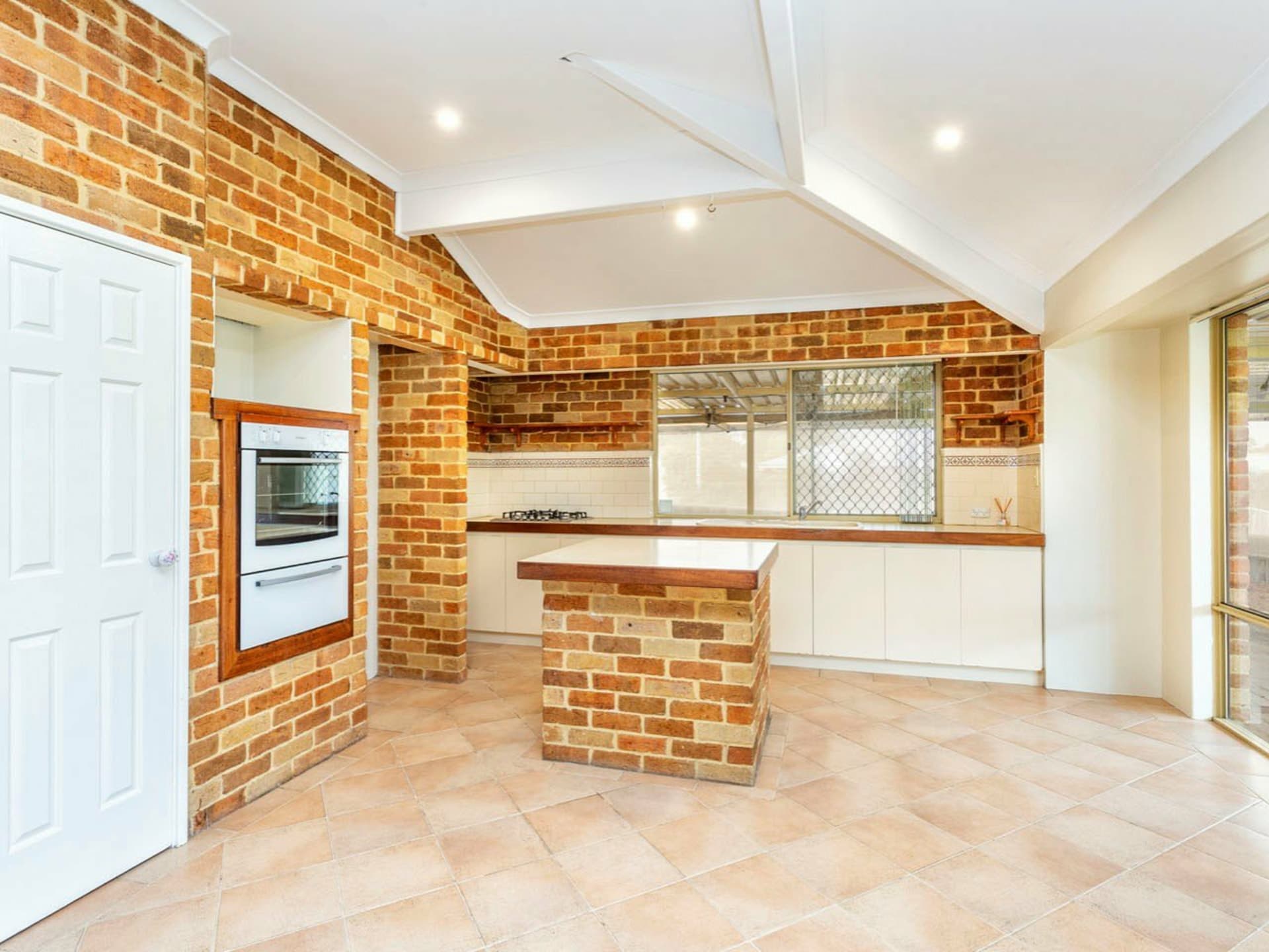 7 Rudall Court, Clarkson, Clarkson - Thumbnail 6
