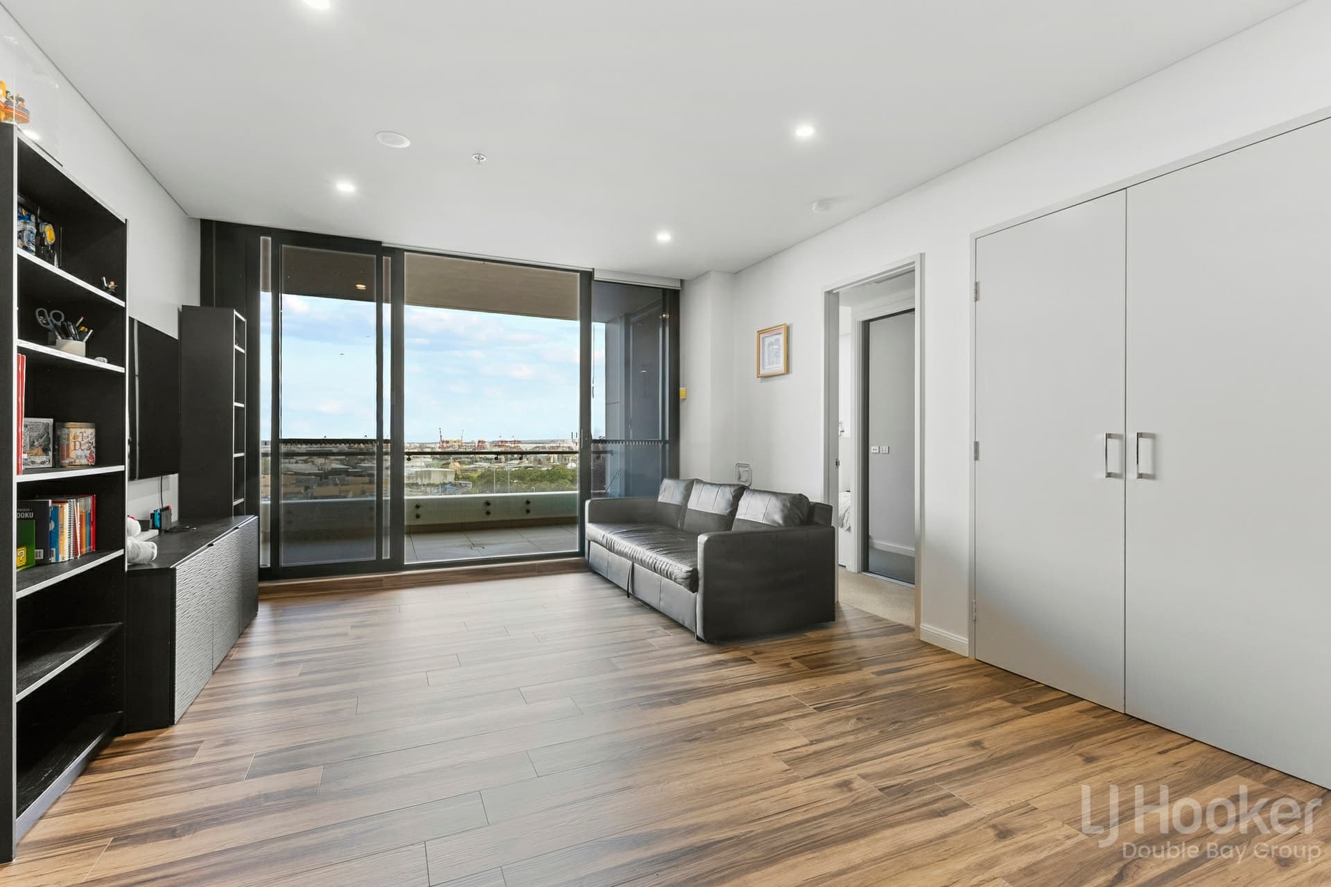 1105/128 Banks Avenue, Eastgardens, Eastgardens - Thumbnail 2