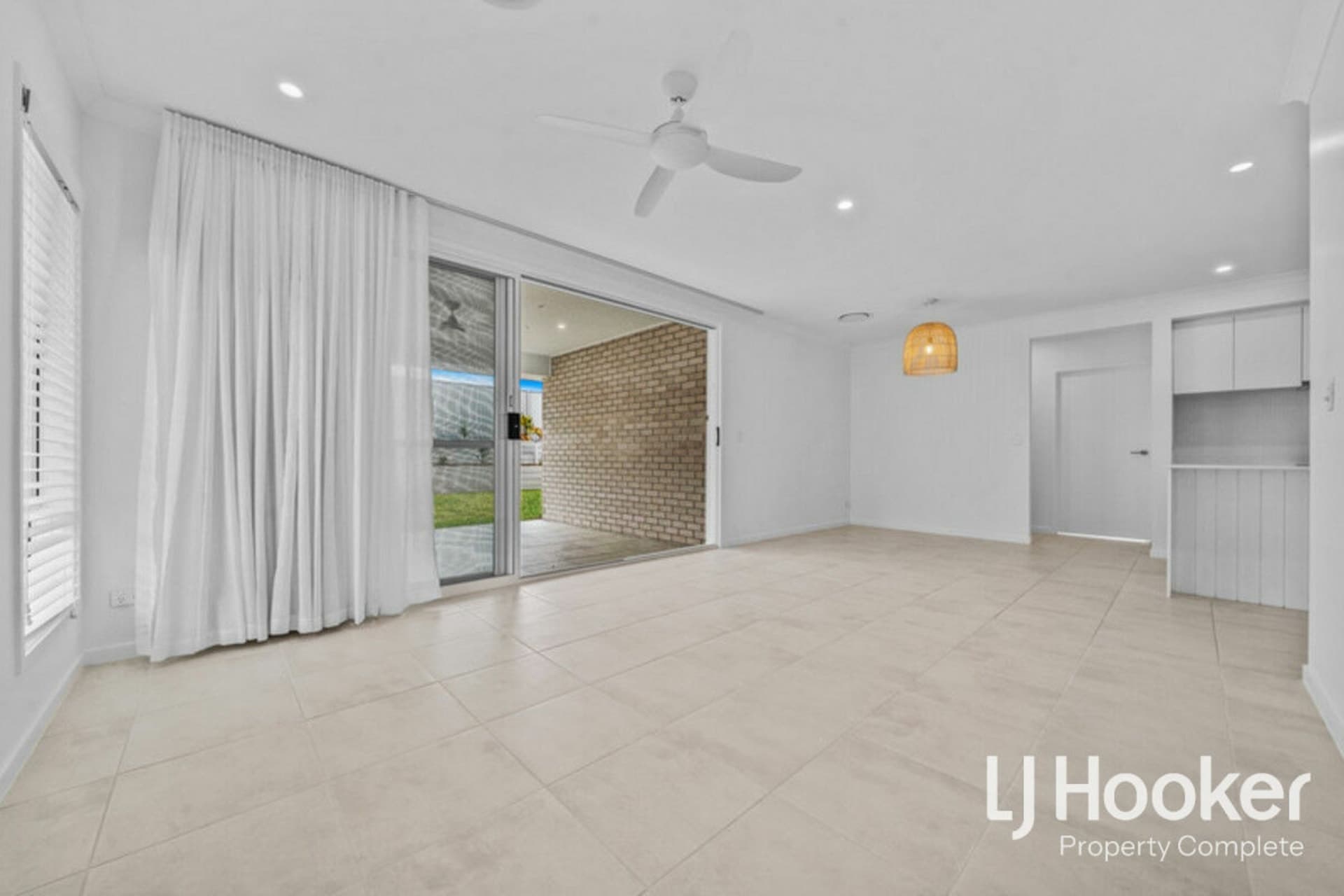 5 Myrtle Street, Gleneagle, Gleneagle - Thumbnail 3