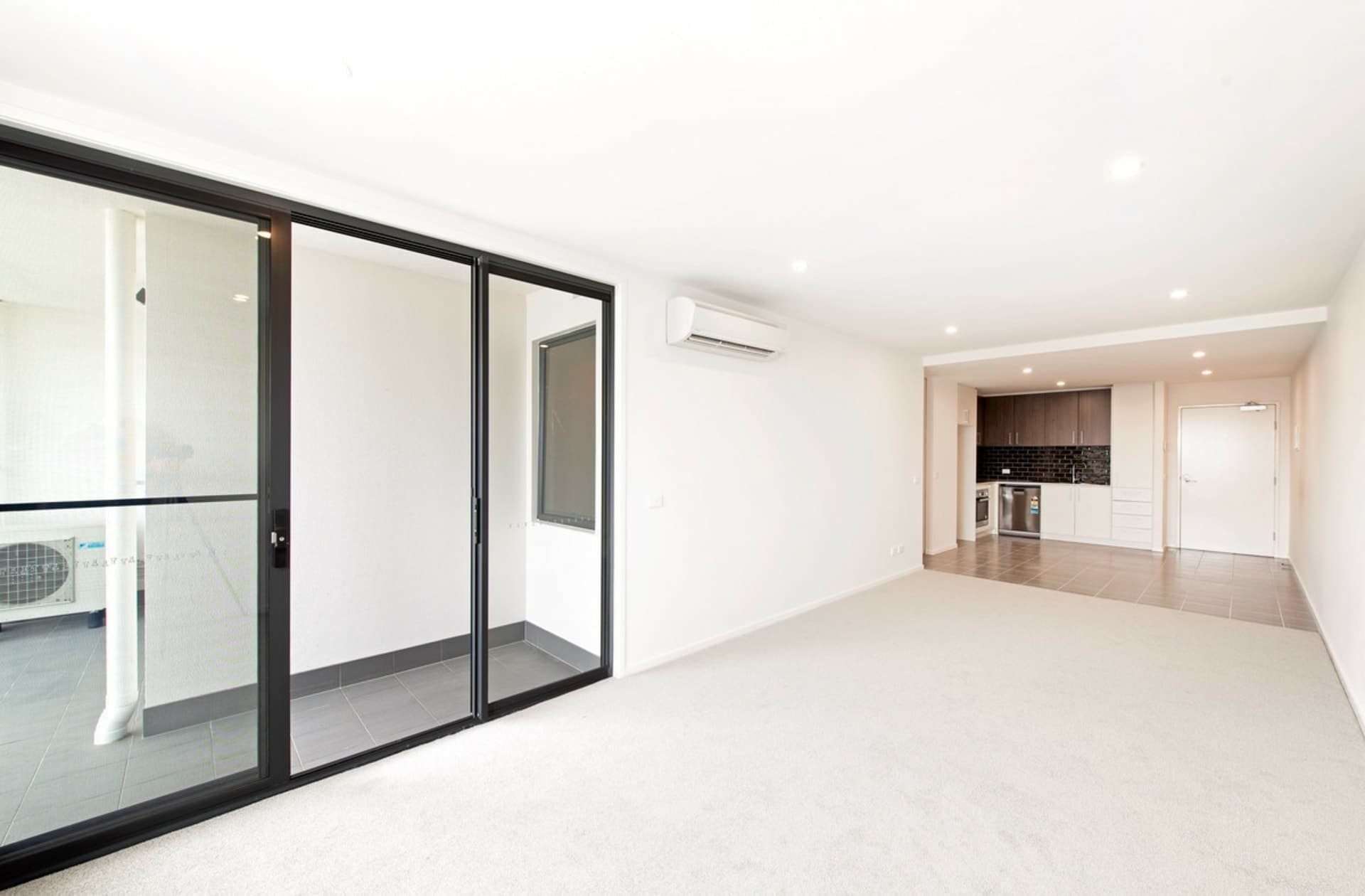 106/2 Hinder Street, Gungahlin, Gungahlin - Thumbnail 5