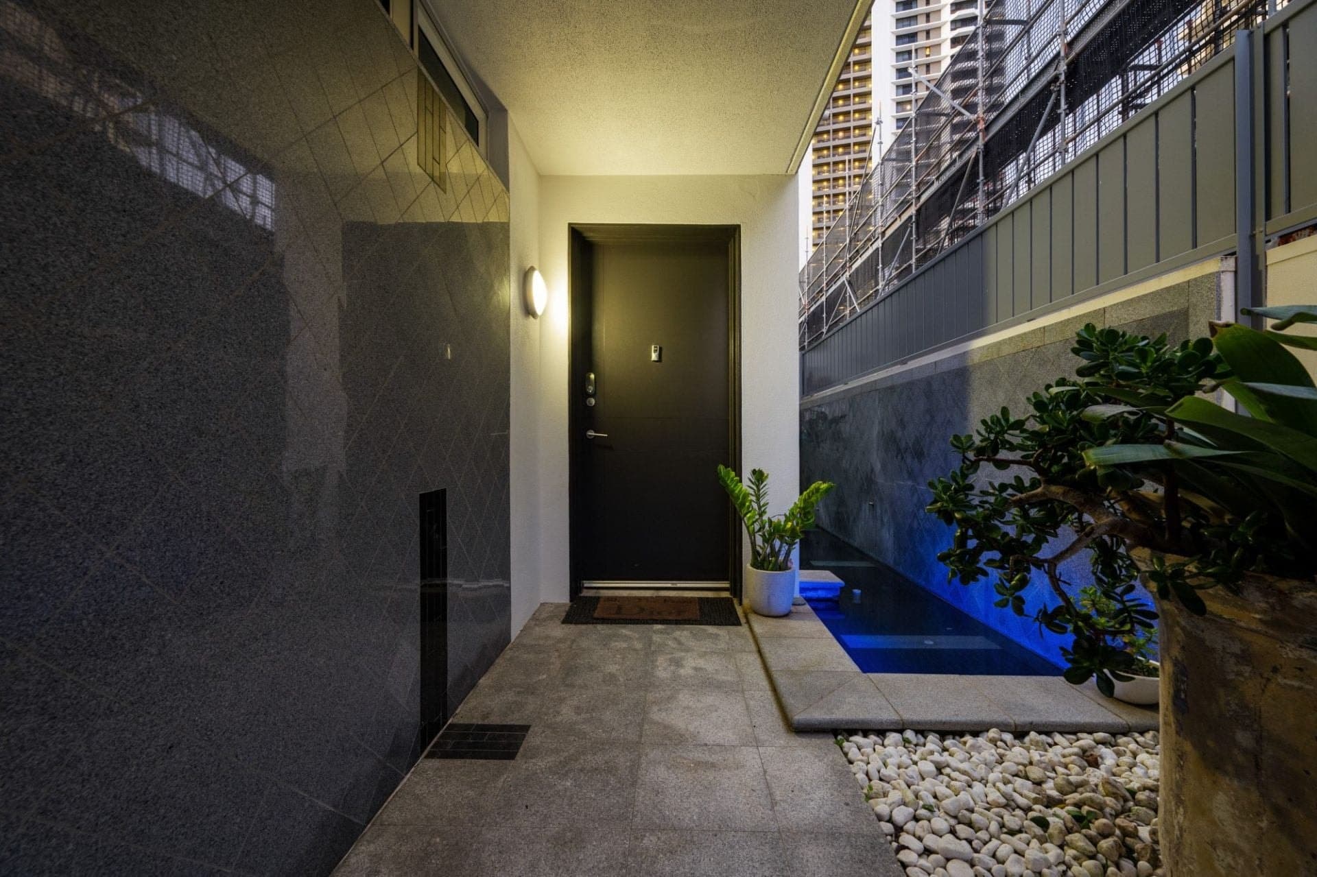 106/18 Enderley Avenue, Surfers Paradise - Thumbnail 7