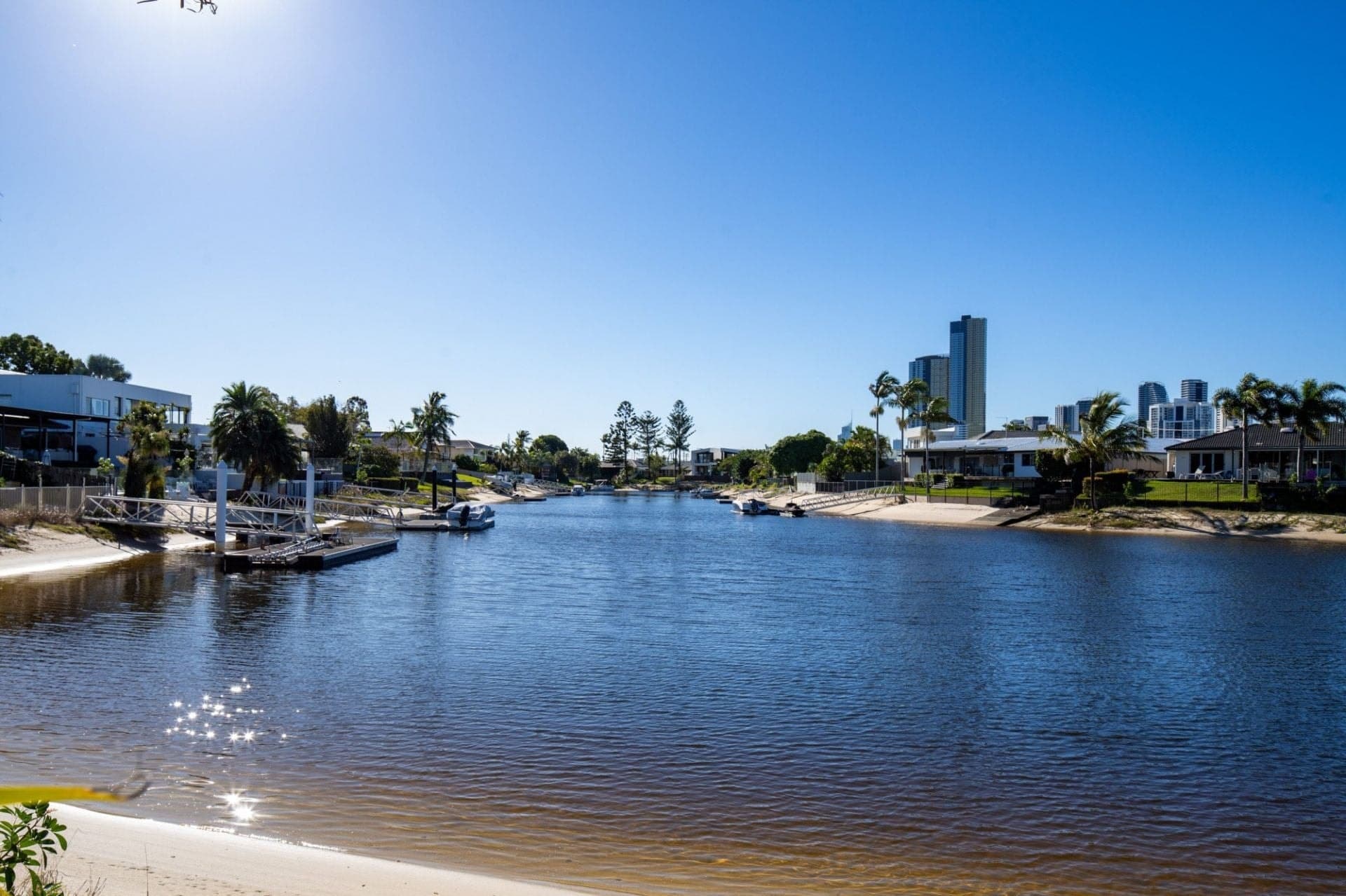 6 Gretel Drive, Mermaid Waters - Thumbnail 5