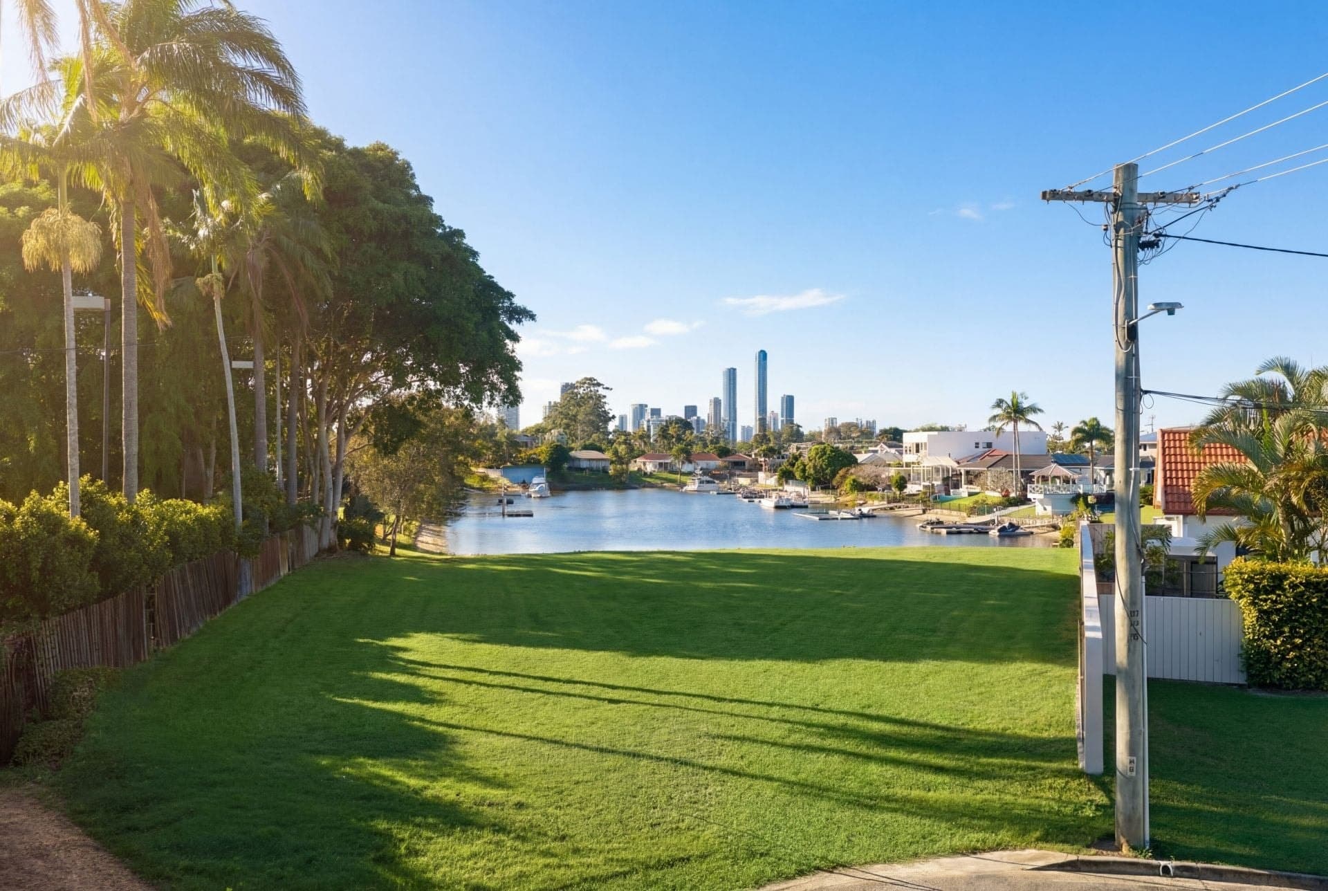 349 Monaco Street, Broadbeach Waters - Thumbnail 2