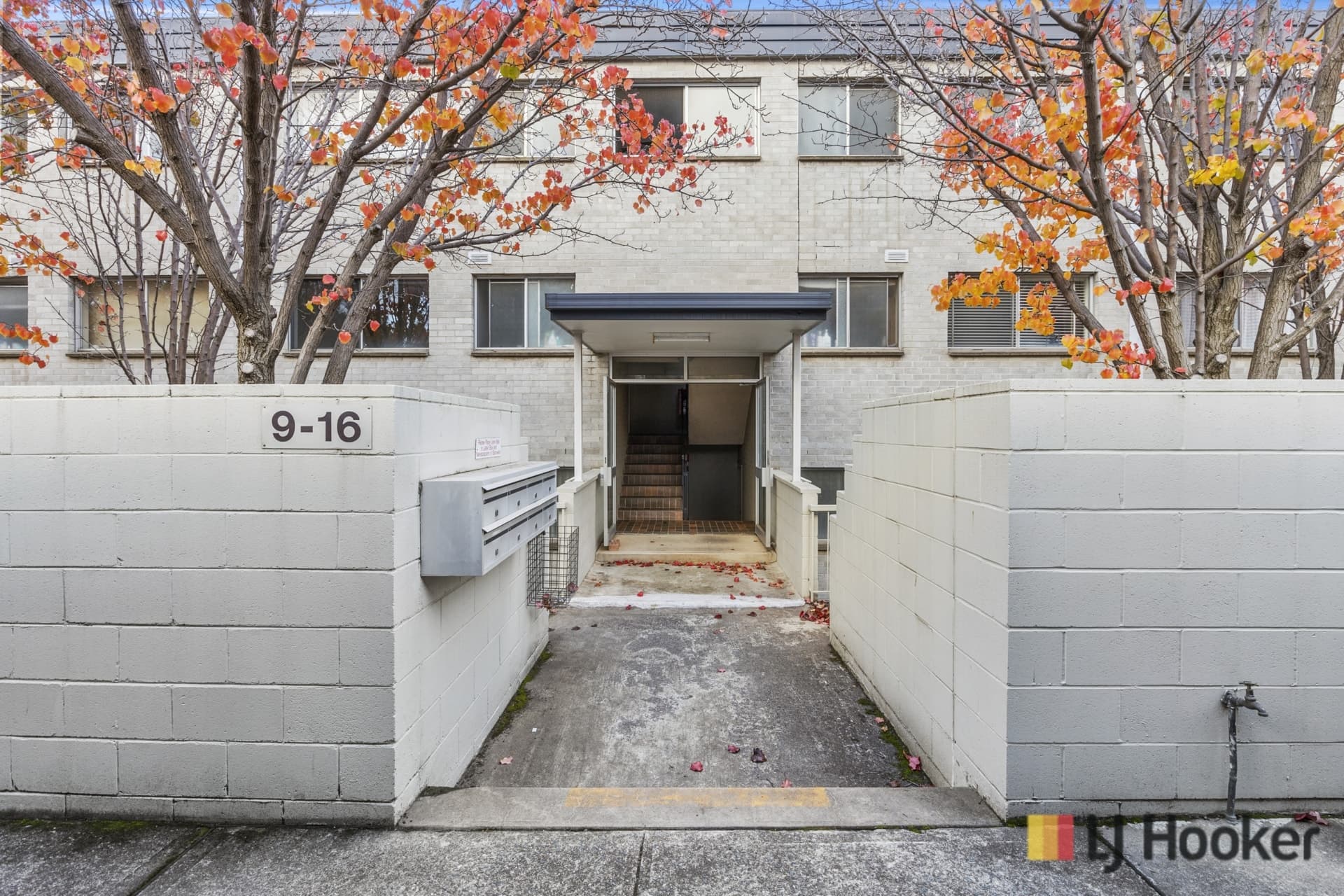 16/4 Wilkins Street, Mawson, Mawson - Thumbnail 2