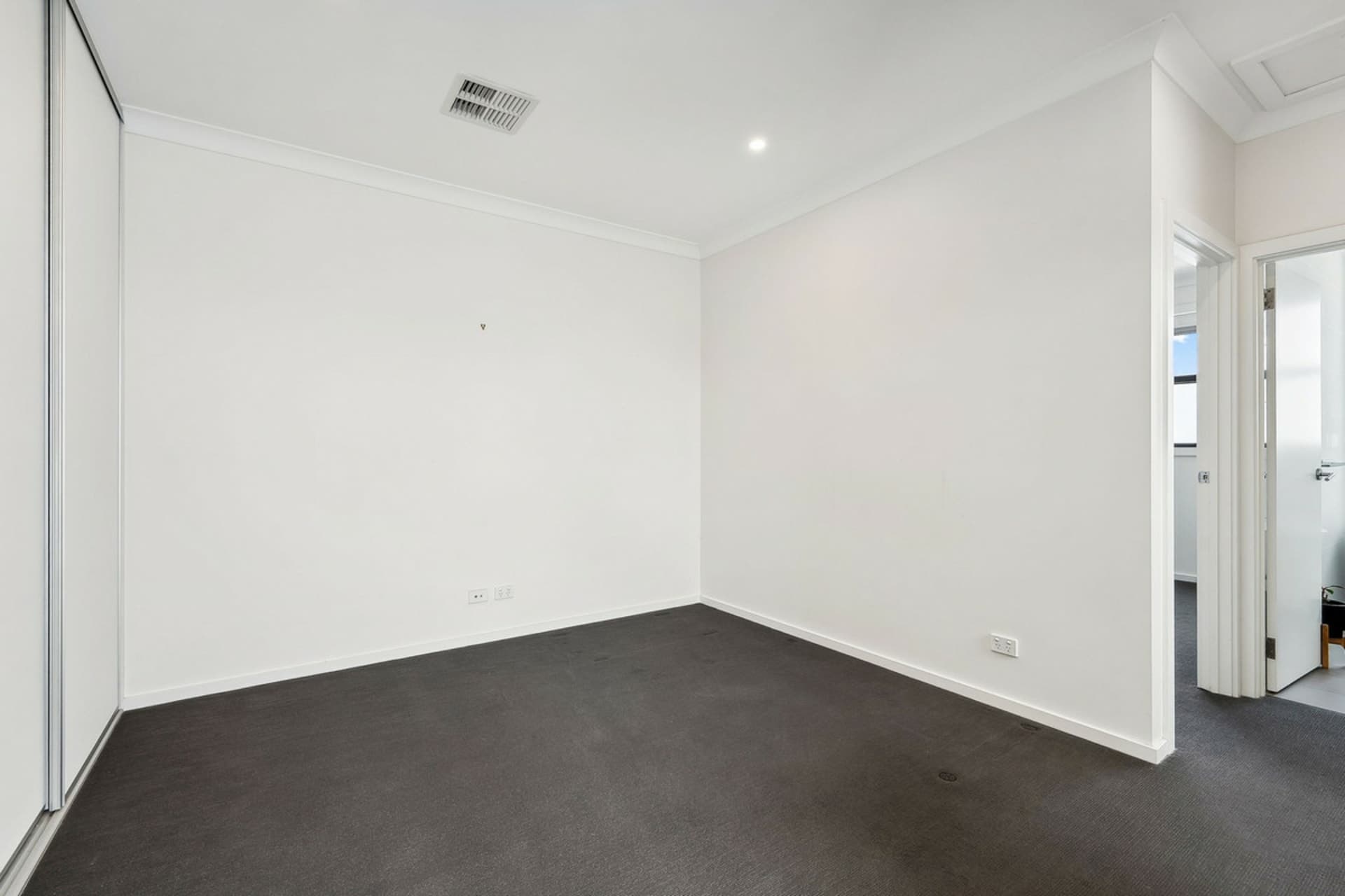 3/148 Gorge Road, Newton, Newton - Thumbnail 4