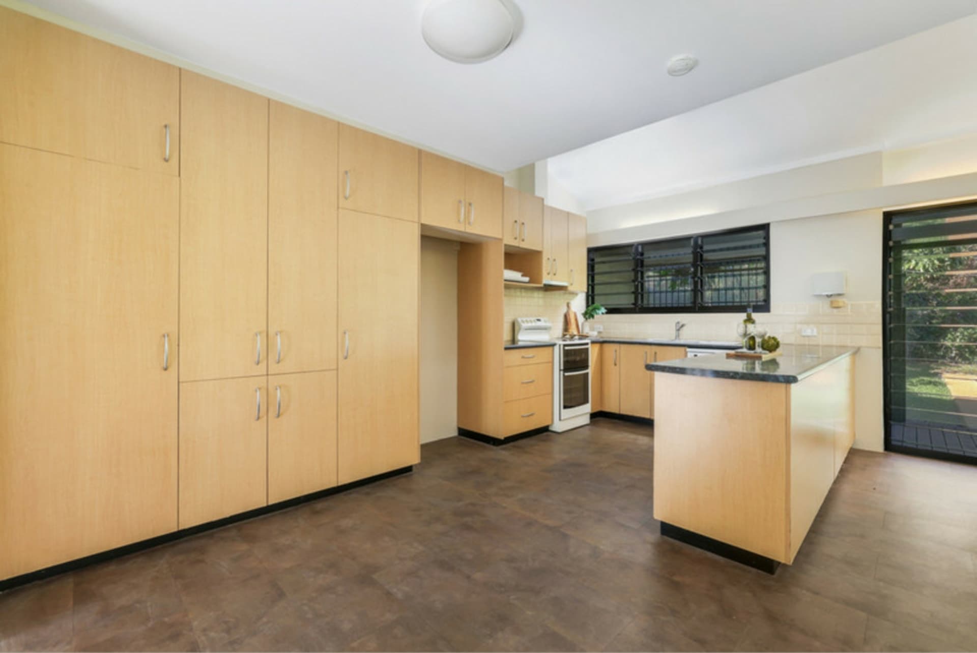 1/2 Eugenia Street, Nightcliff, Nightcliff - Thumbnail 6