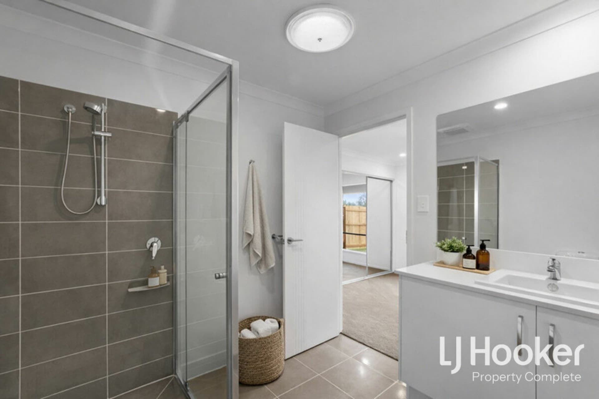 1/9 Rural  Street, Park Ridge, Park Ridge - Thumbnail 5