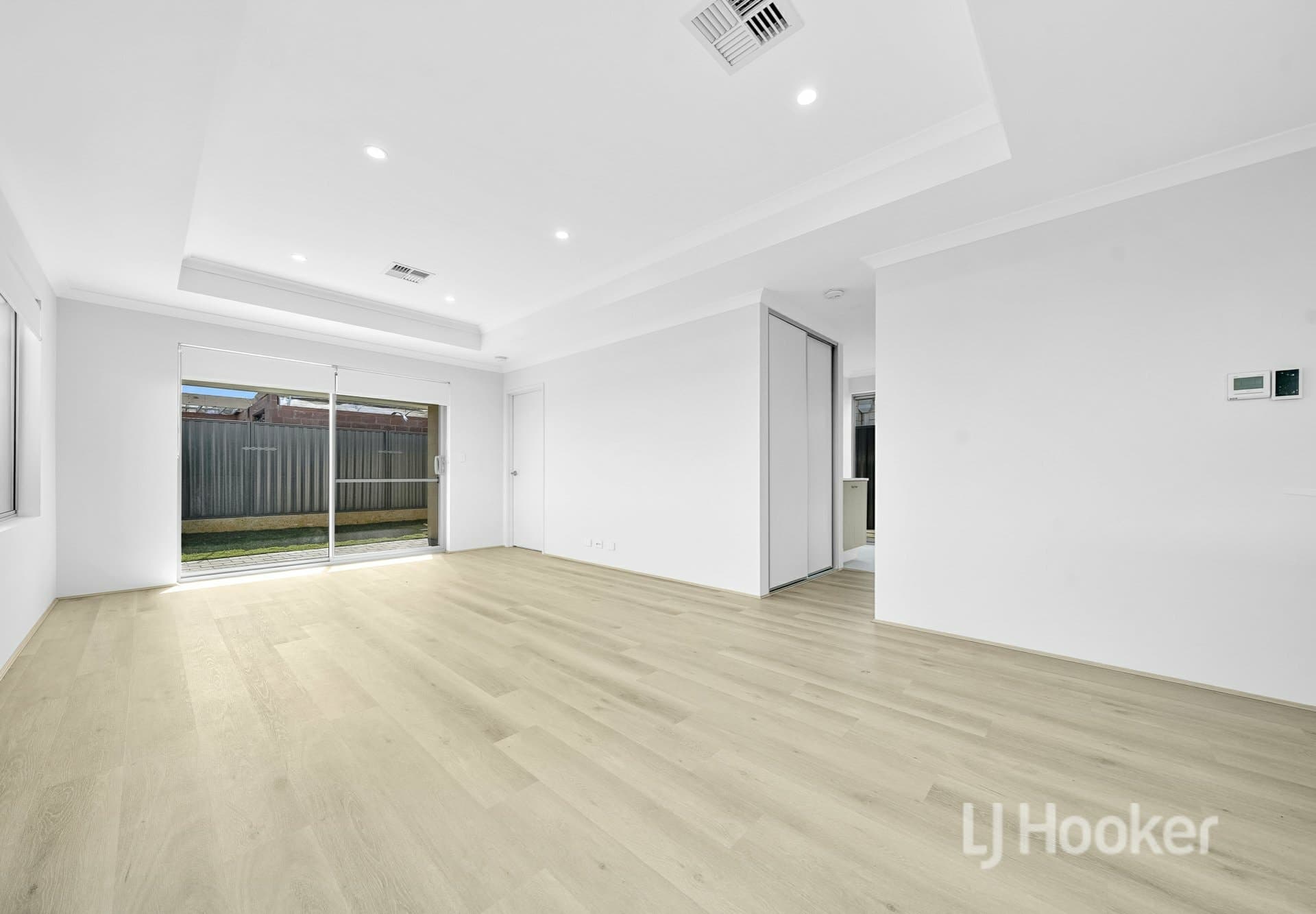 27 Paperbark Road, Sinagra, Sinagra - Thumbnail 6