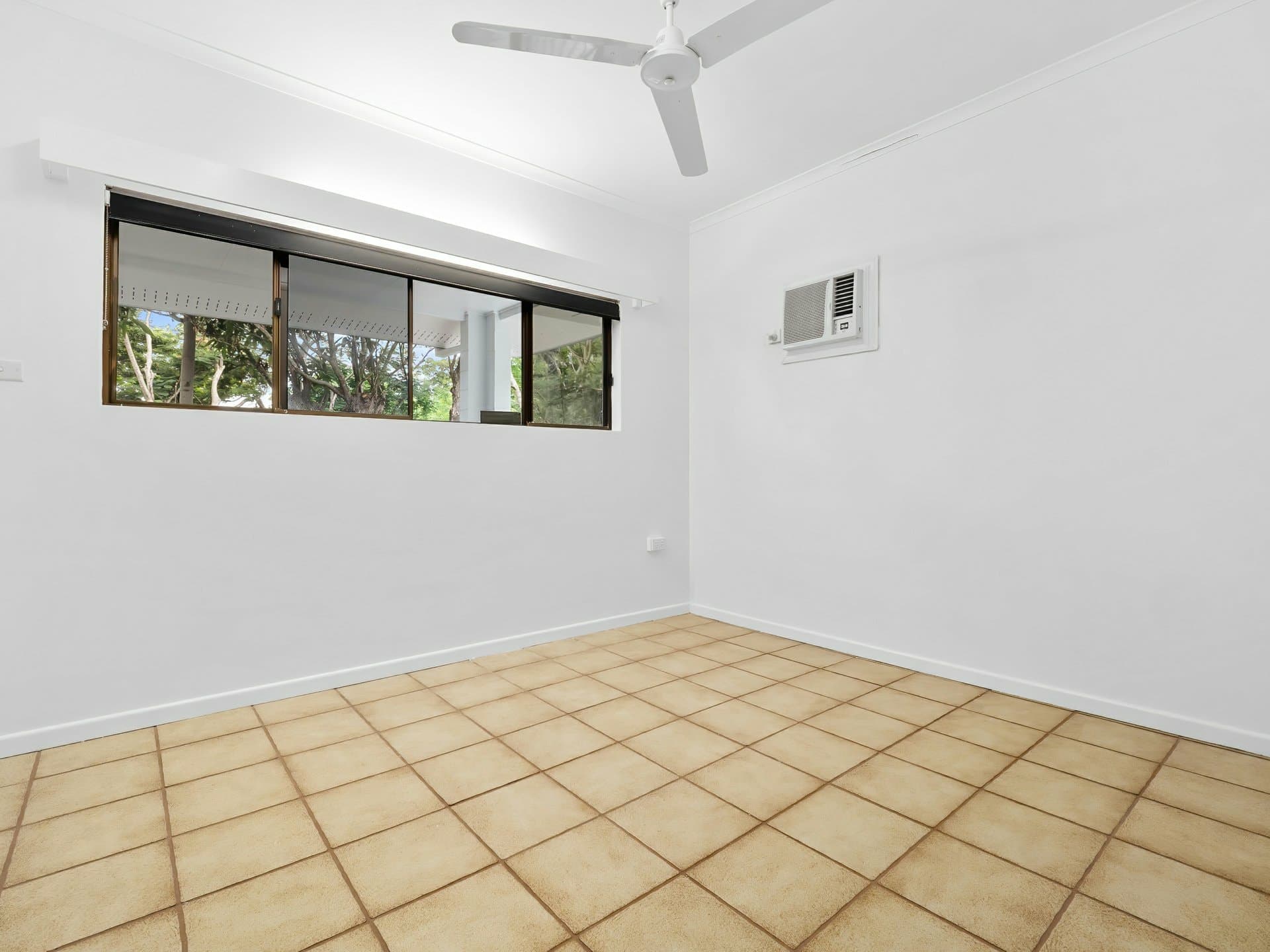 16 Janett Street, Yorkeys Knob, Yorkeys Knob - Thumbnail 7