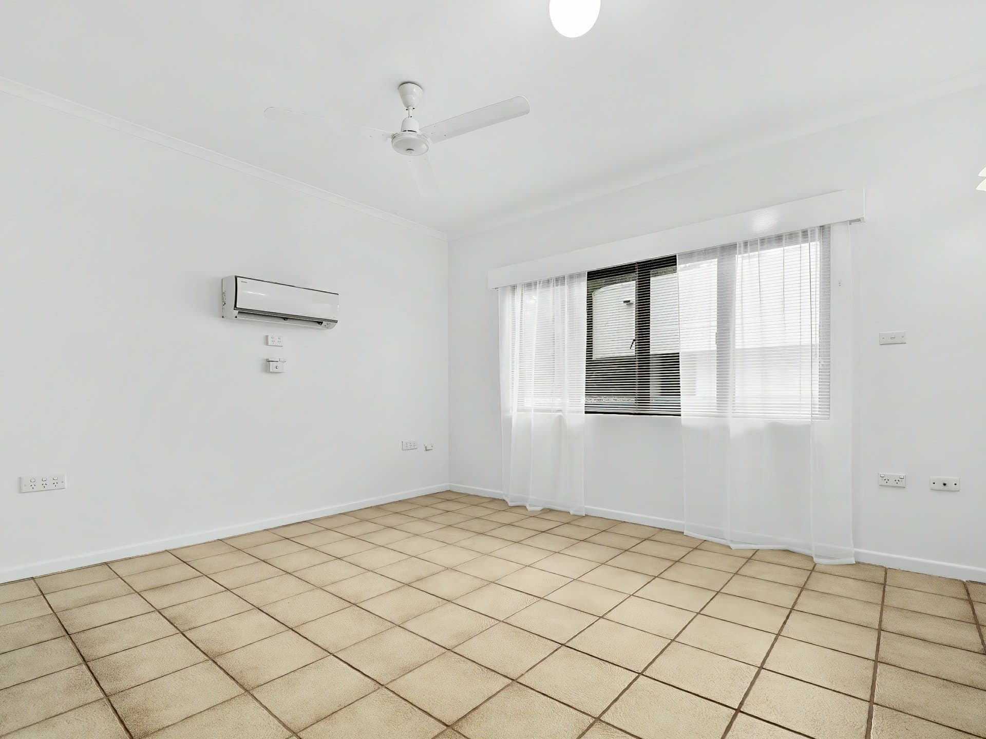 16 Janett Street, Yorkeys Knob, Yorkeys Knob - Thumbnail 8