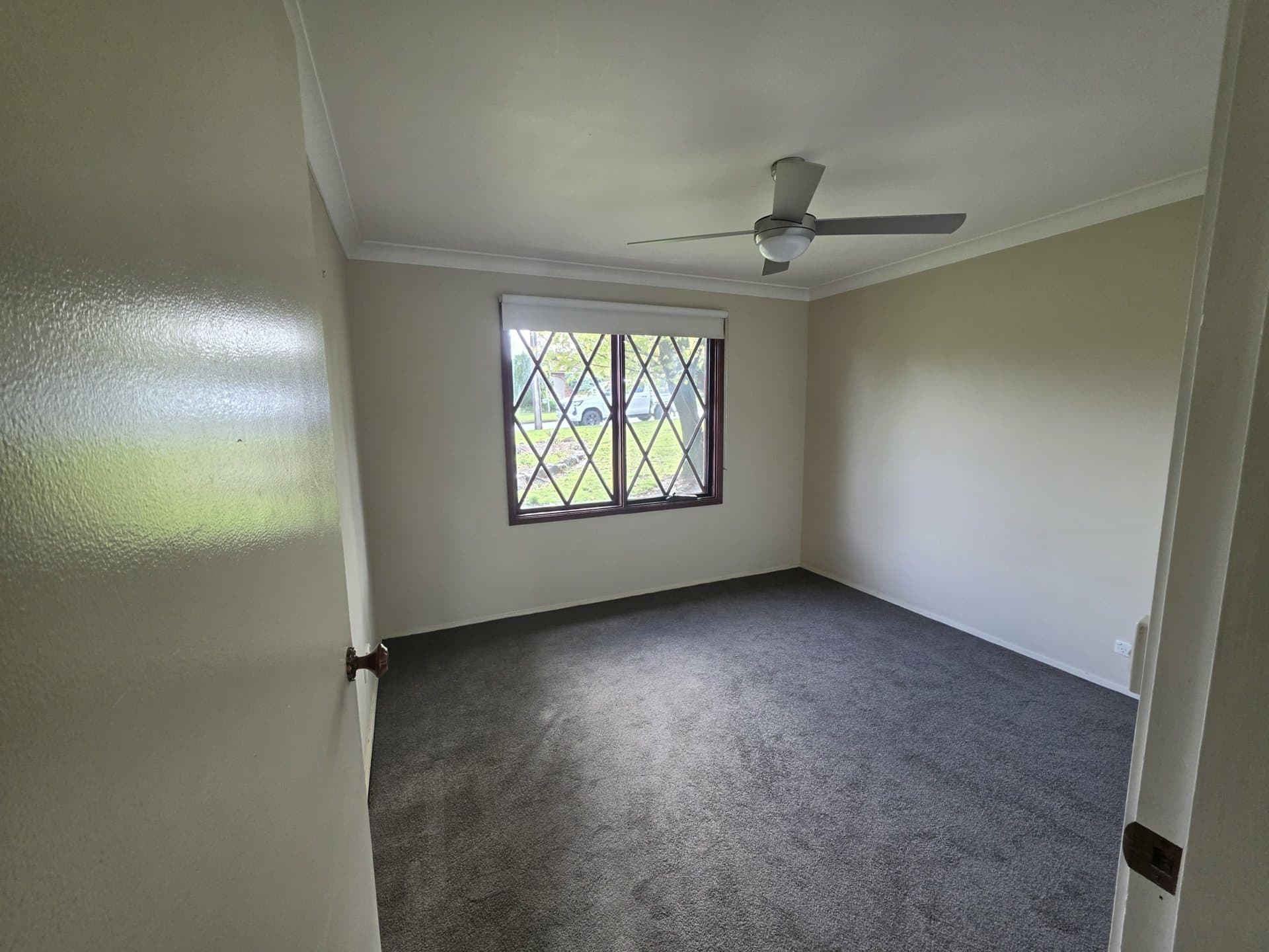 2 Nuthall Crescent, Young, Young - Thumbnail 4