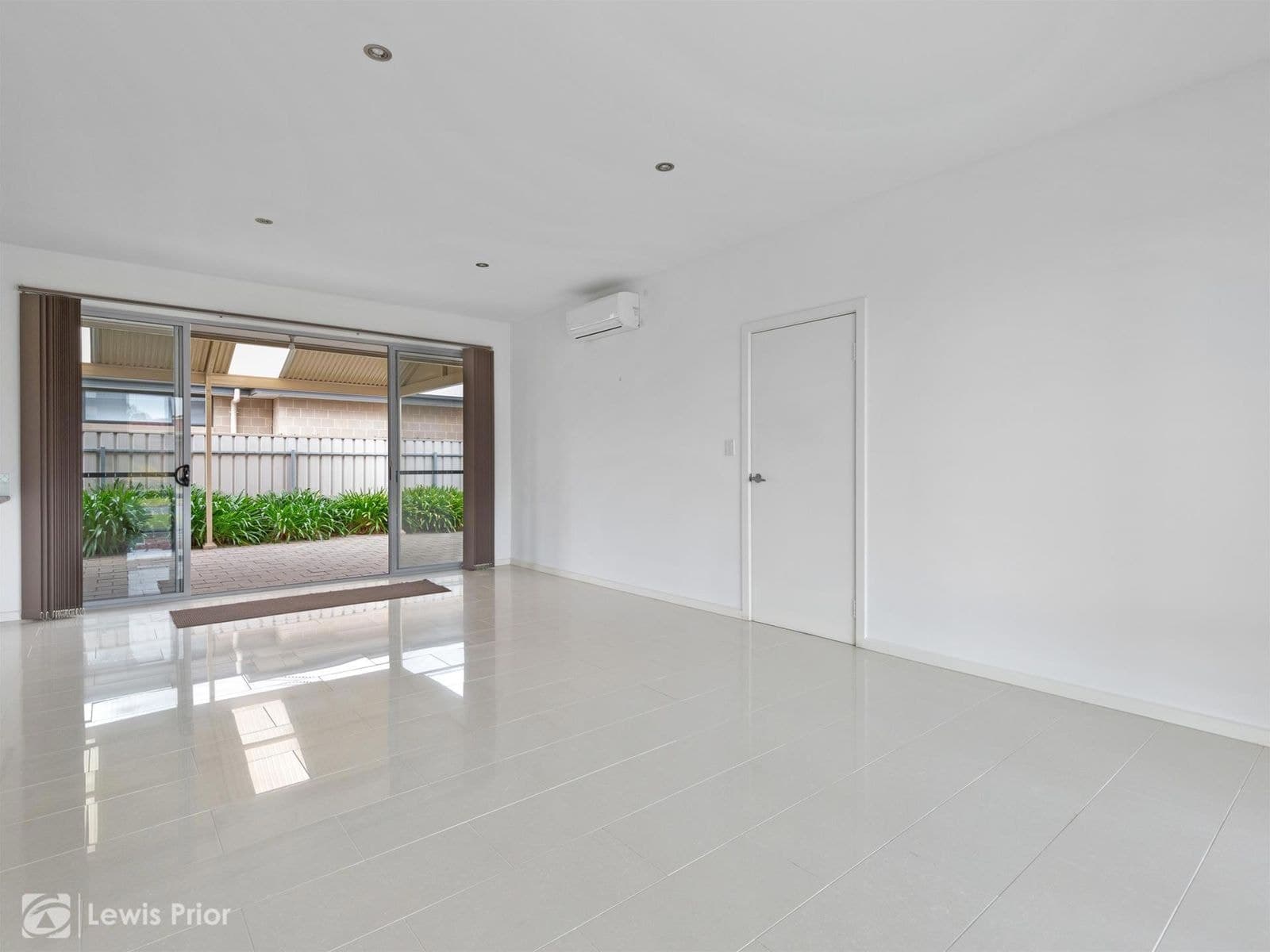 1 Vivonne Way, Oaklands Park SA 5046, Oaklands Park - Thumbnail 2