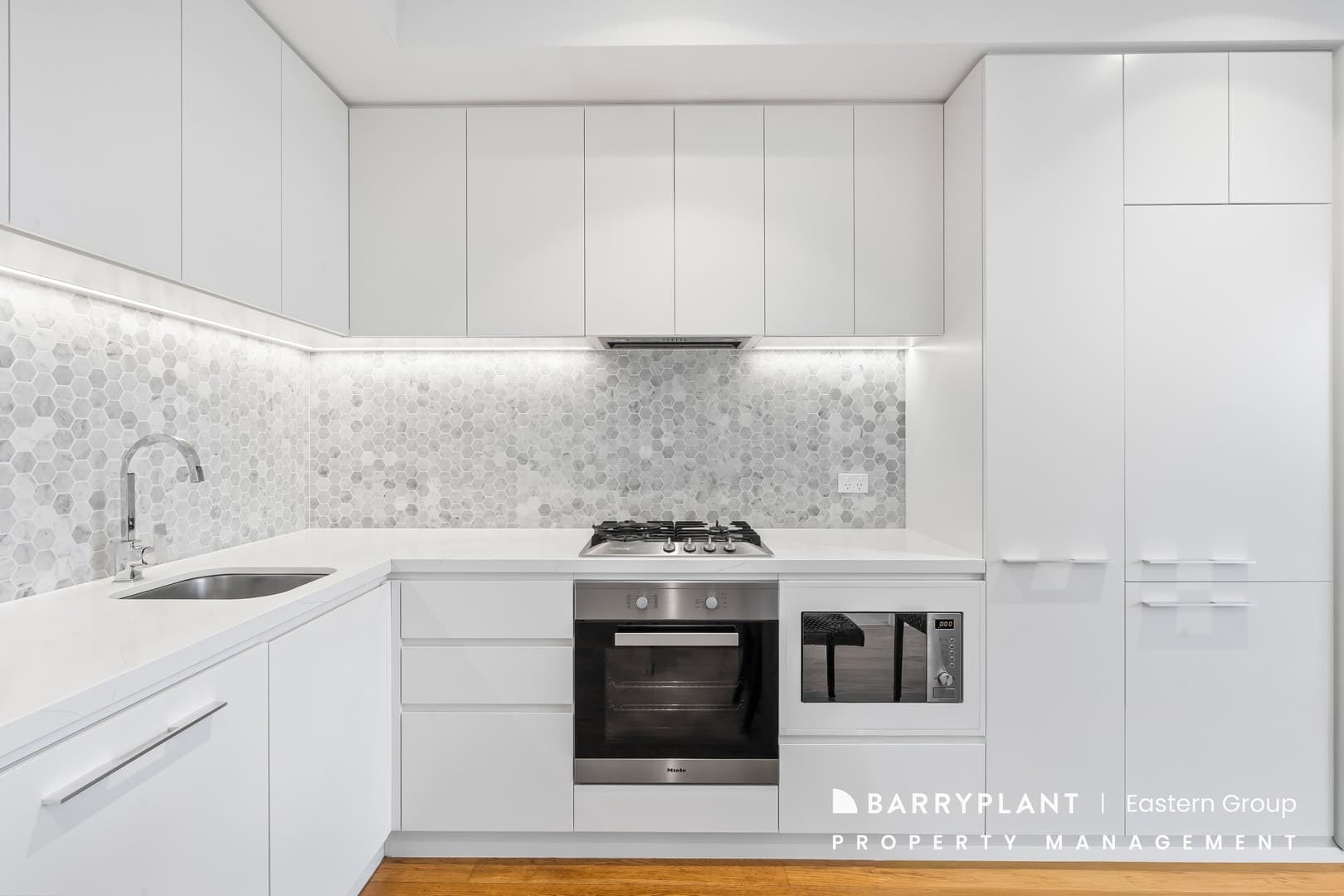 1808/850 Whitehorse Road, Box Hill, VIC 3128, Box Hill - Thumbnail 3