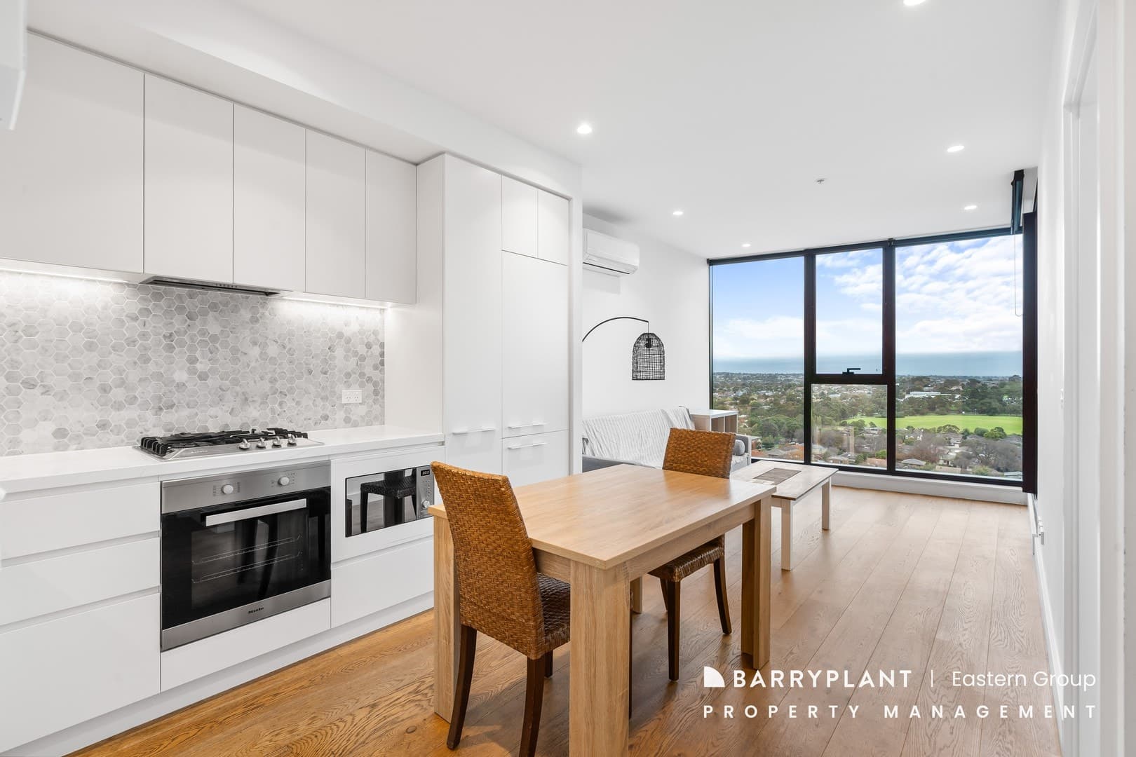 1808/850 Whitehorse Road, Box Hill, VIC 3128, Box Hill - Thumbnail 4