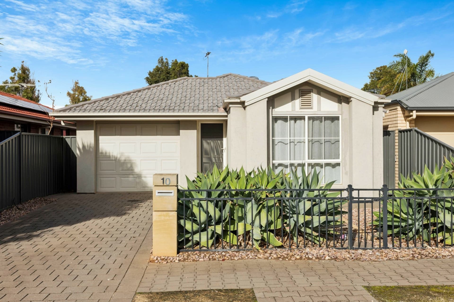 10 Oregon Avenue, Andrews Farm, Andrews Farm - Image 1