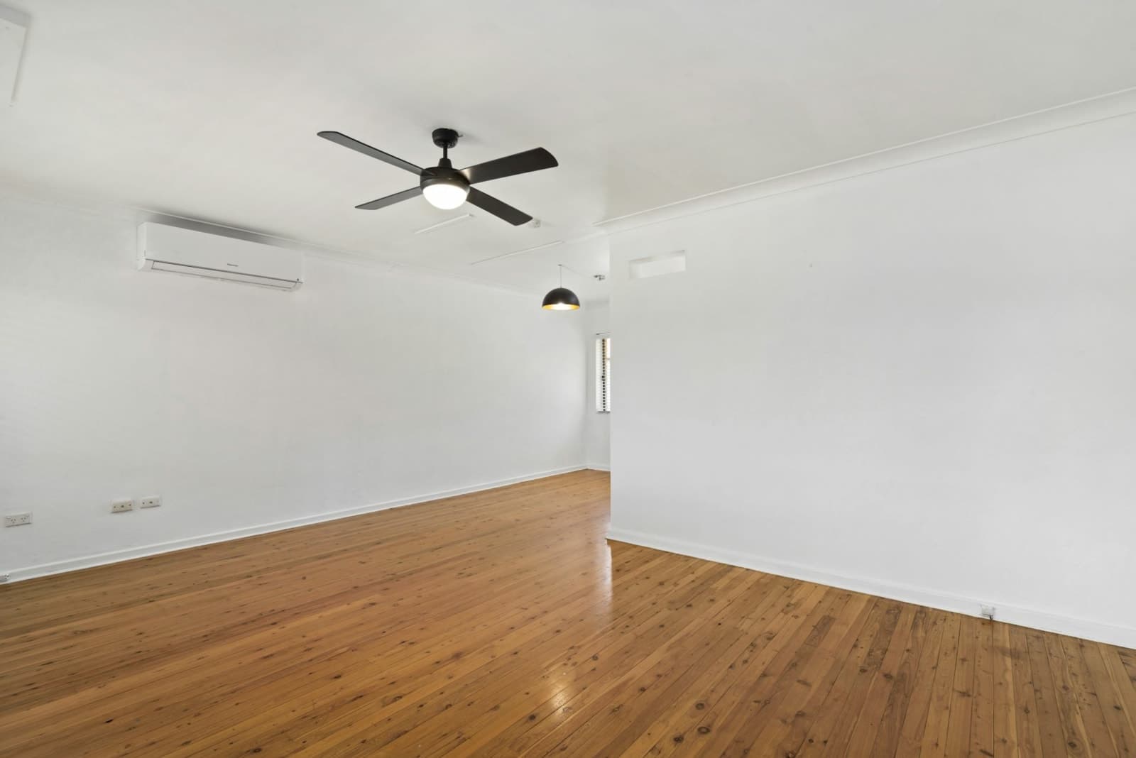 72 Stanley Street, BATHURST, Bathurst - Thumbnail 3