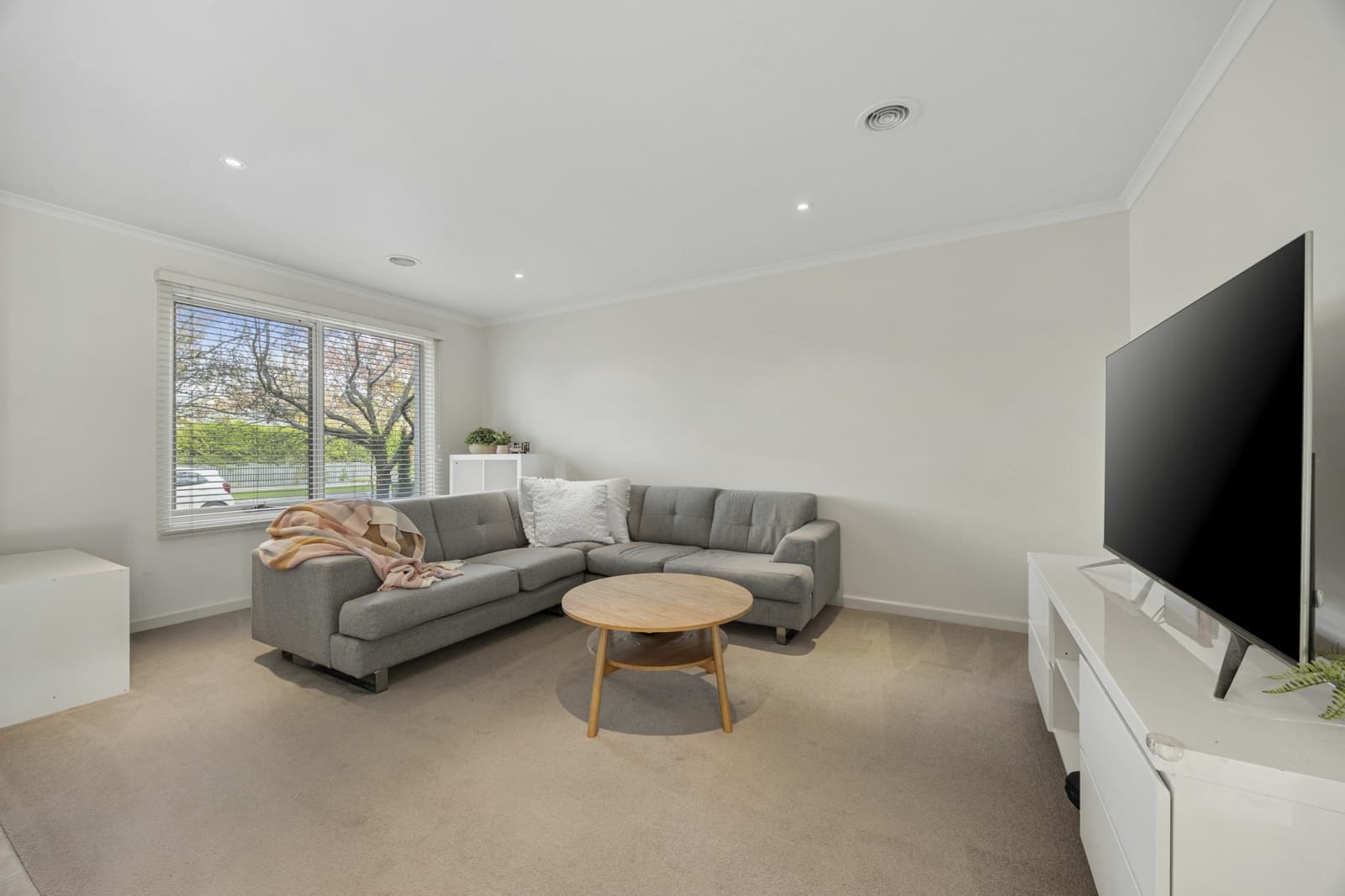 5 Taunton Place, LAKE GARDENS, Lake Gardens - Thumbnail 5