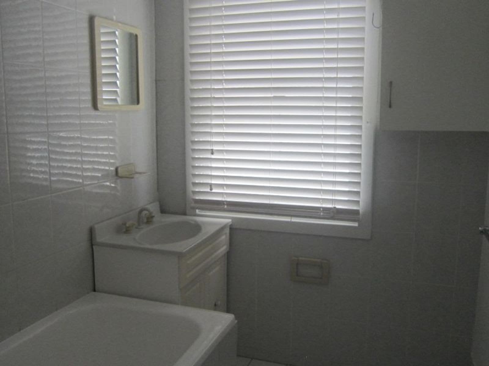 5 Henry Street, Belmont NSW 2280, Belmont - Thumbnail 3
