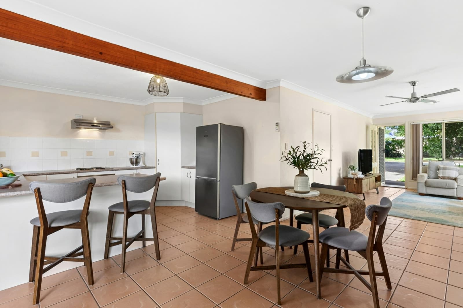6/5 Laurel Street, BEERWAH, Beerwah - Thumbnail 2