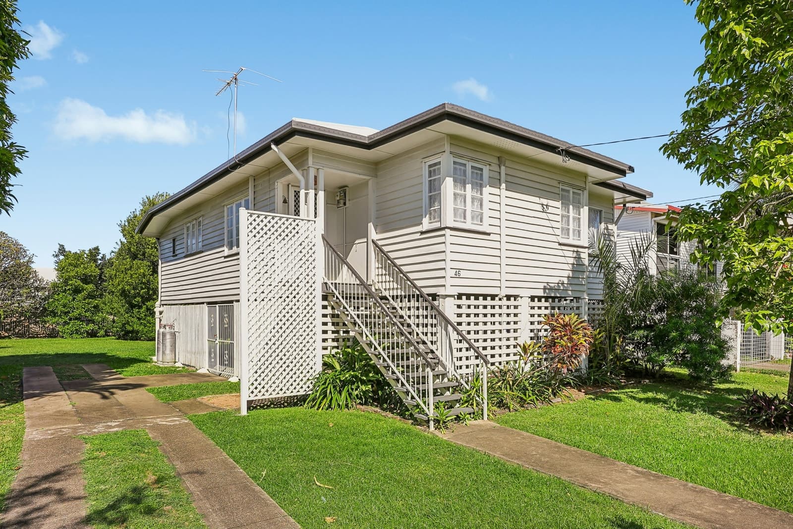 46 Roberts Street, HERMIT PARK, Hermit Park - Image 1
