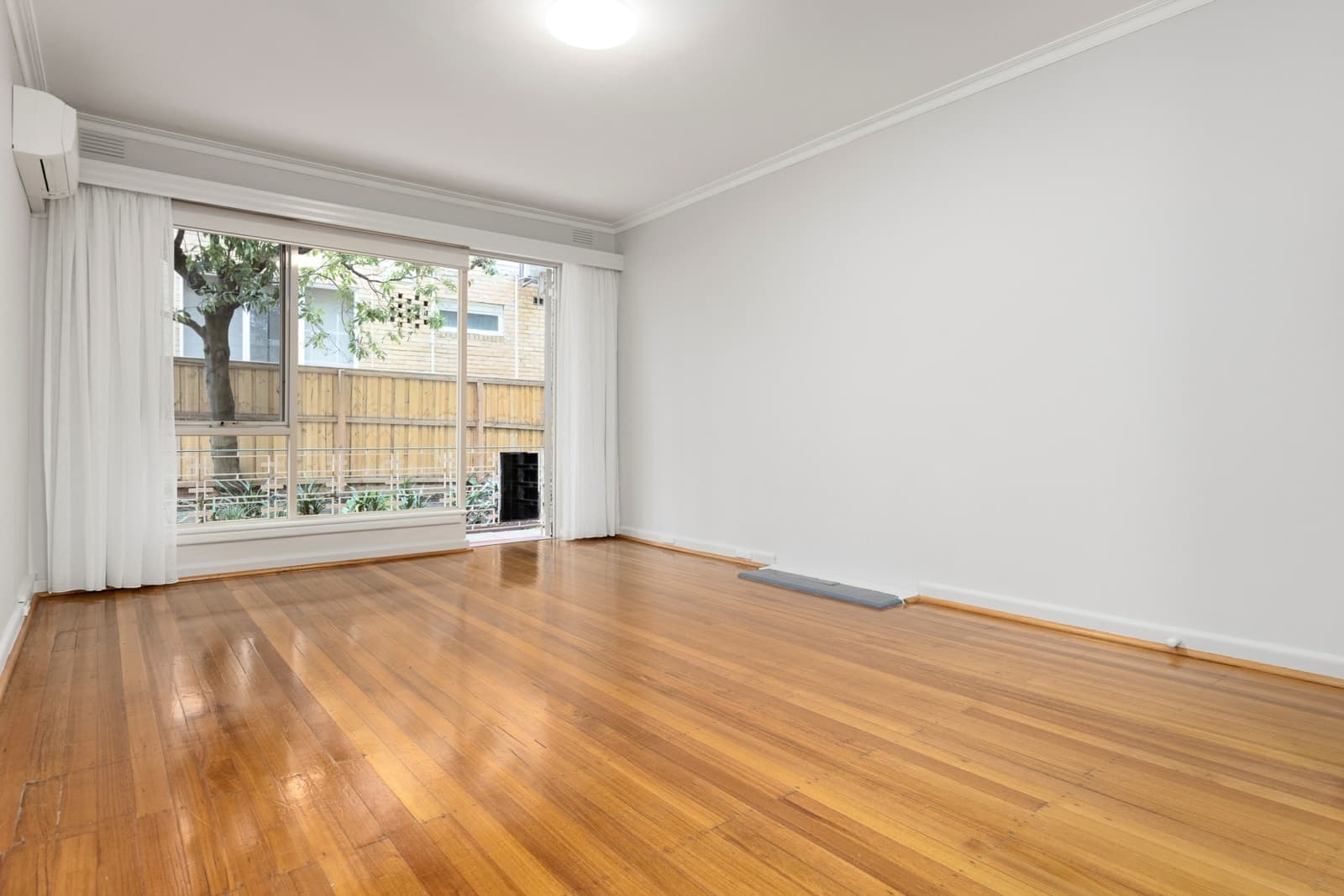 1/641 Malvern Road, TOORAK, Toorak - Thumbnail 2