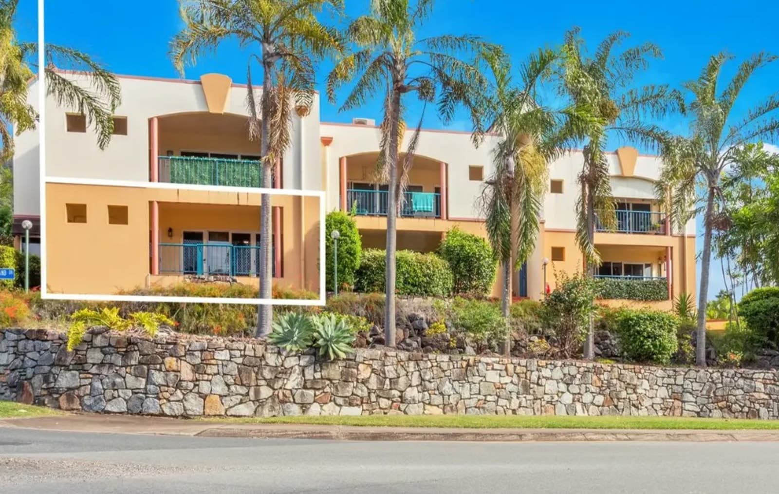 3/24 Island Drive, CANNONVALE, Cannonvale - Image 1