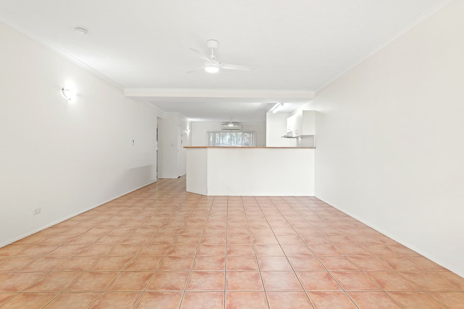 3/24 Island Drive, CANNONVALE, Cannonvale - Thumbnail 5