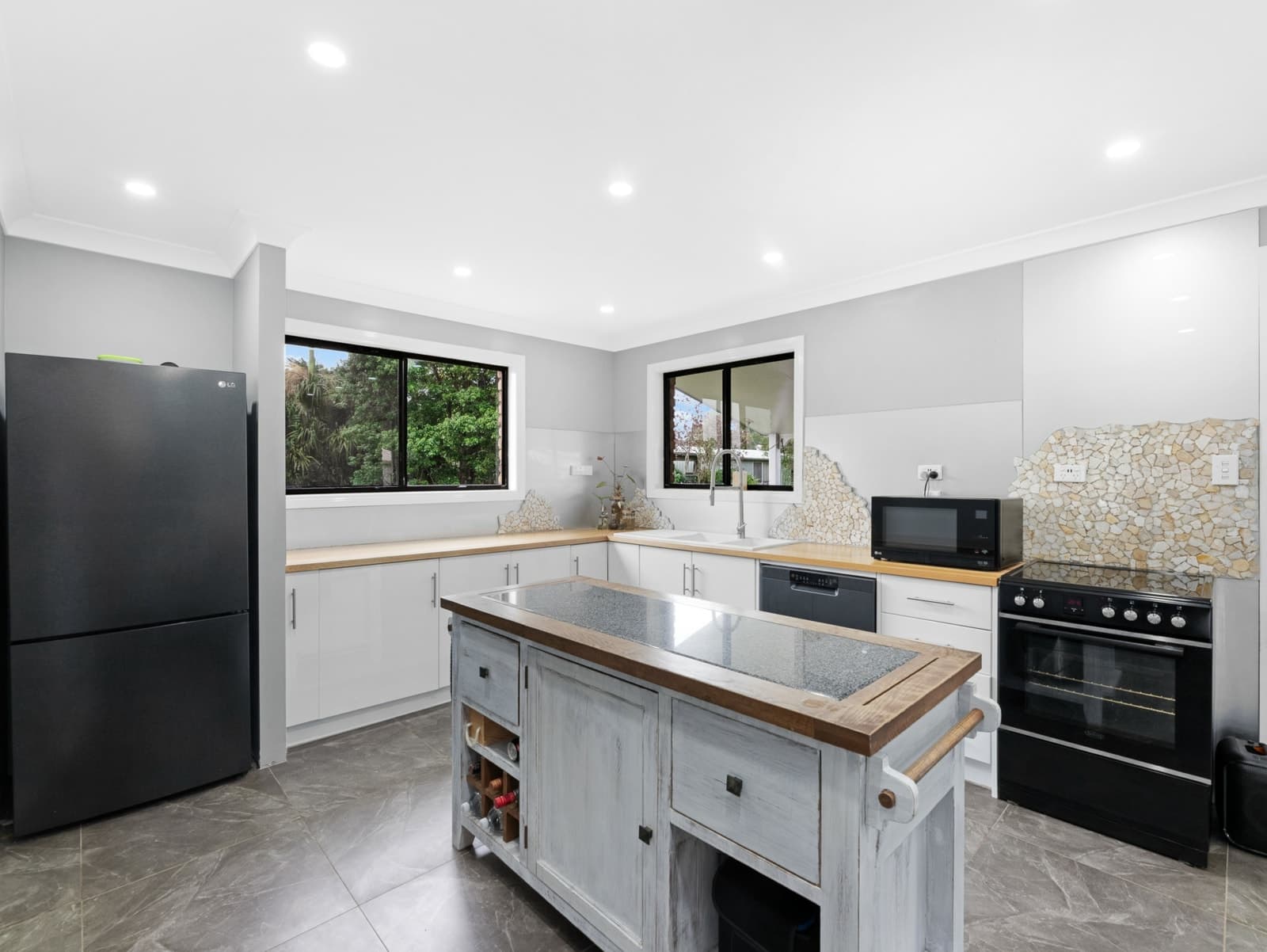 49 Davies Road, BOONOOROO, Boonooroo - Thumbnail 3