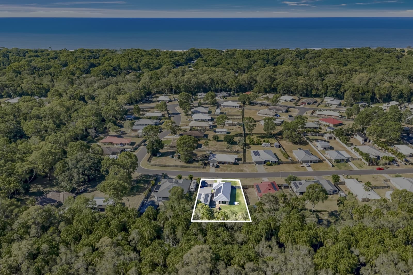 37 Regency Road, MOORE PARK BEACH, Moore Park Beach - Thumbnail 2
