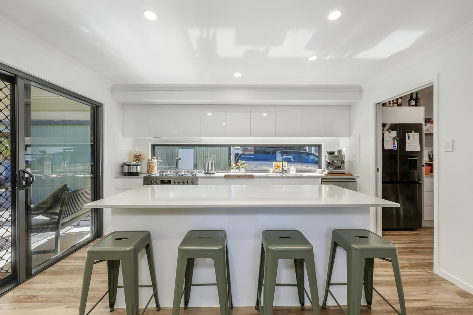37 Regency Road, MOORE PARK BEACH, Moore Park Beach - Thumbnail 5