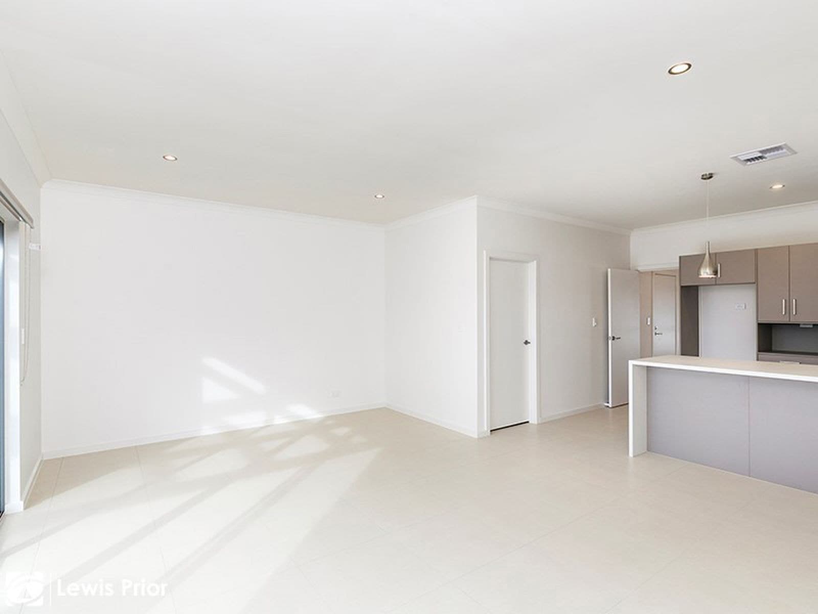 7A Sutherland Street, Park Holme SA 5043, Park Holme - Thumbnail 5