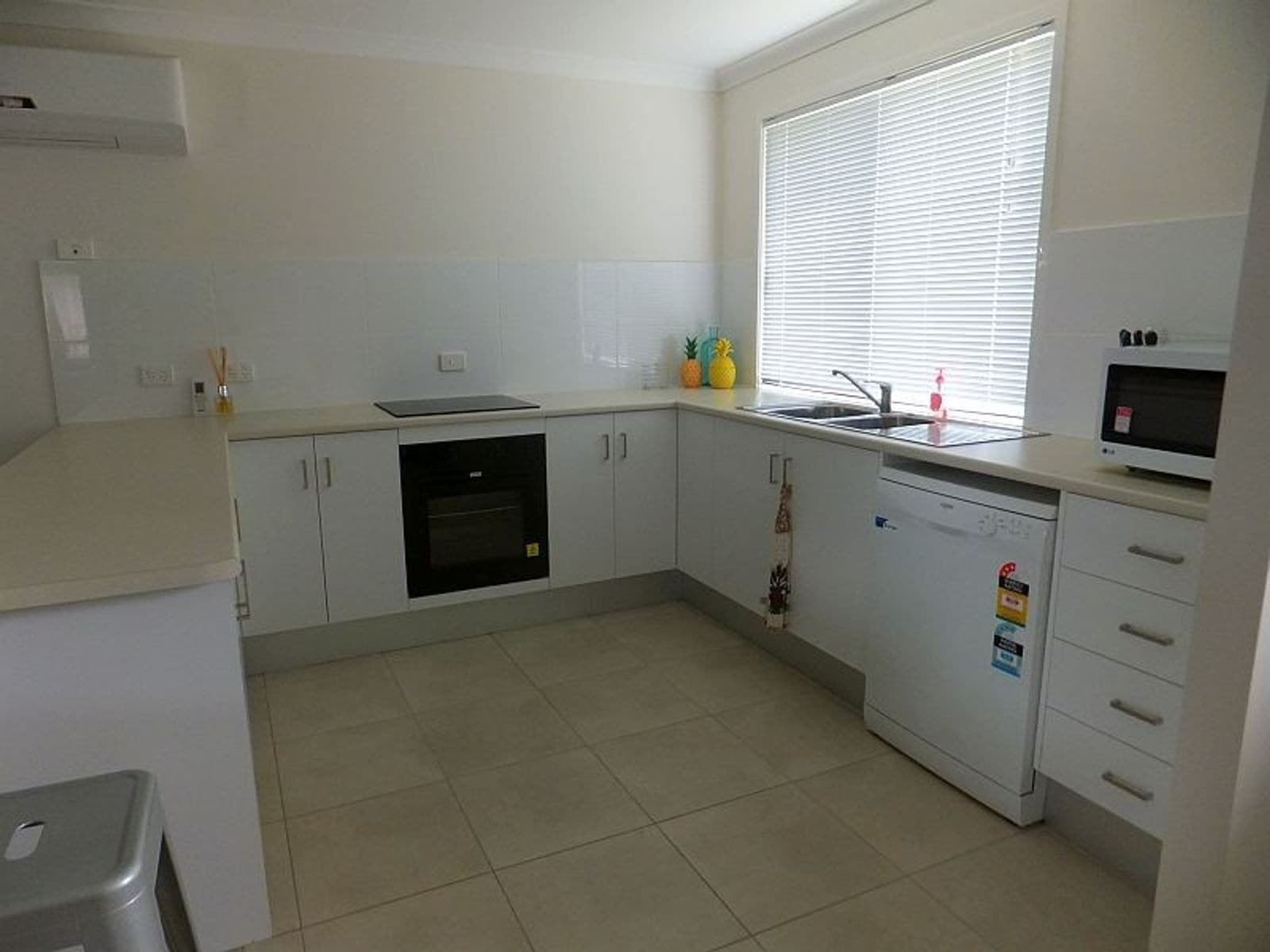 21 Coral Sea Drive, Woodgate QLD 4660, Woodgate - Thumbnail 4