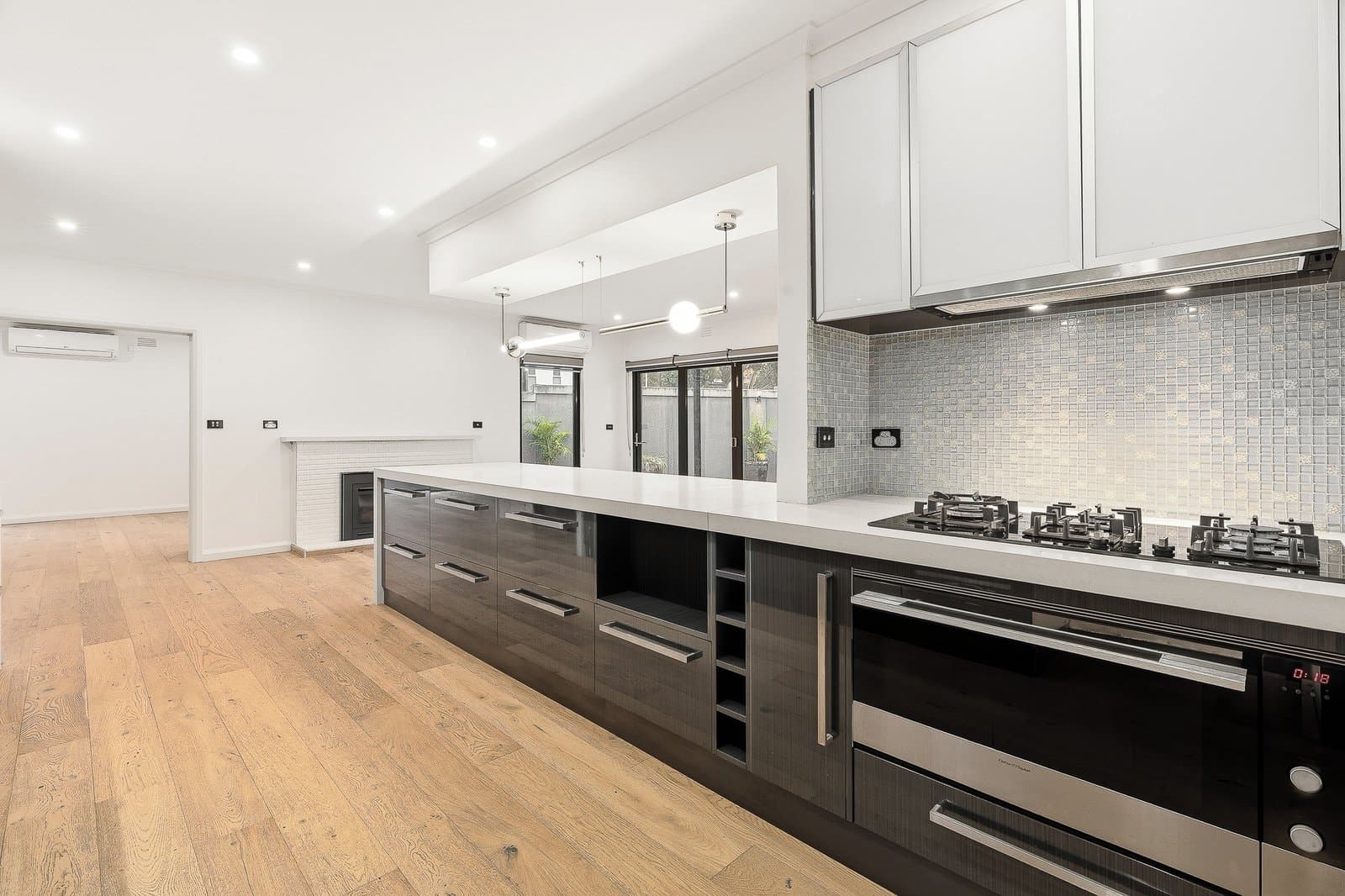 2 Heather Court, Hawthorn East - Thumbnail 4