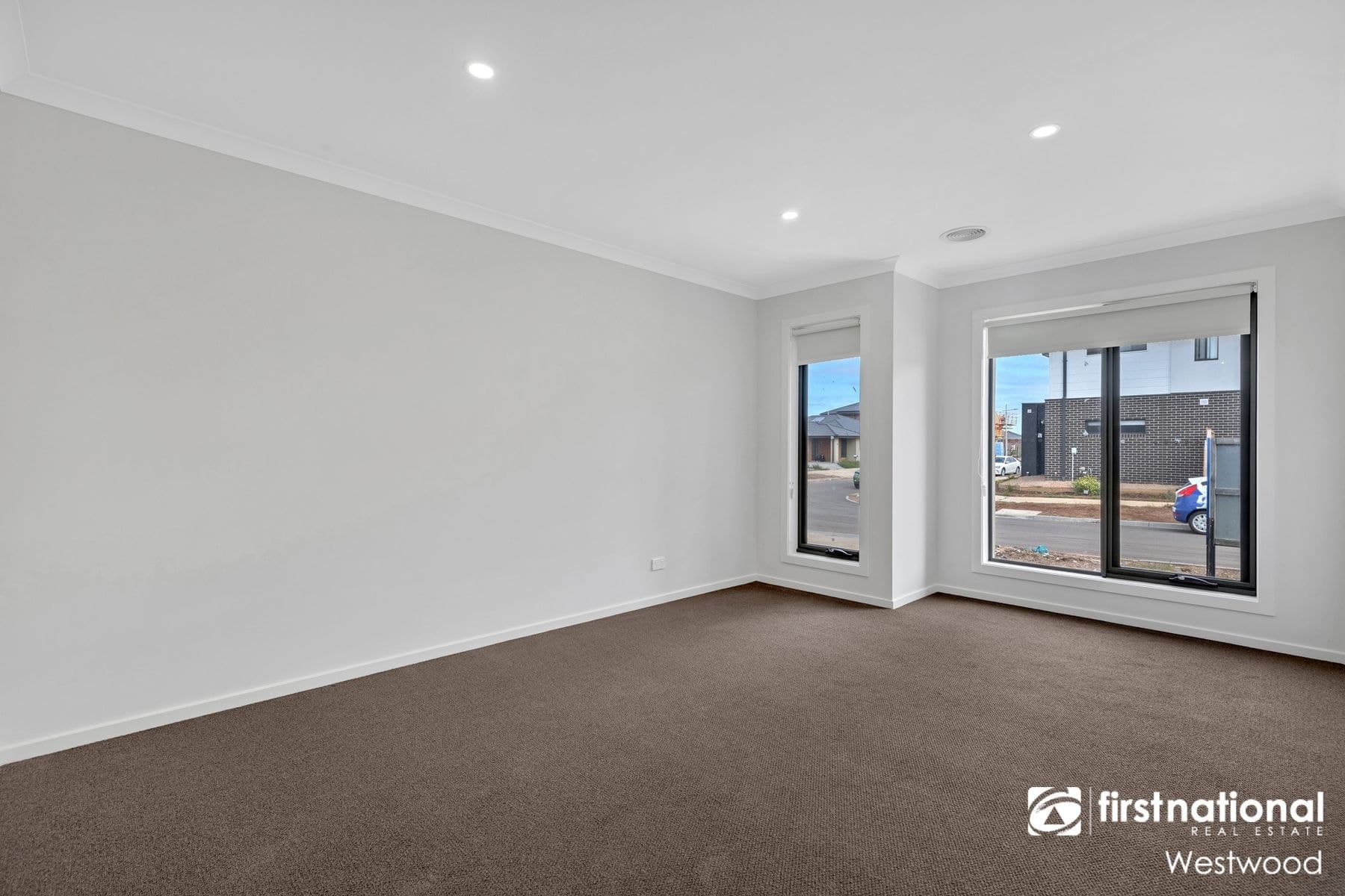 68 Dawley Circuit, Werribee VIC 3030, Werribee - Thumbnail 4