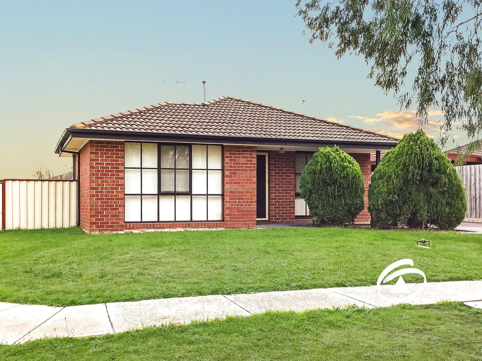 18 Glencairn Avenue, Hallam VIC 3803, Hallam - Thumbnail 2