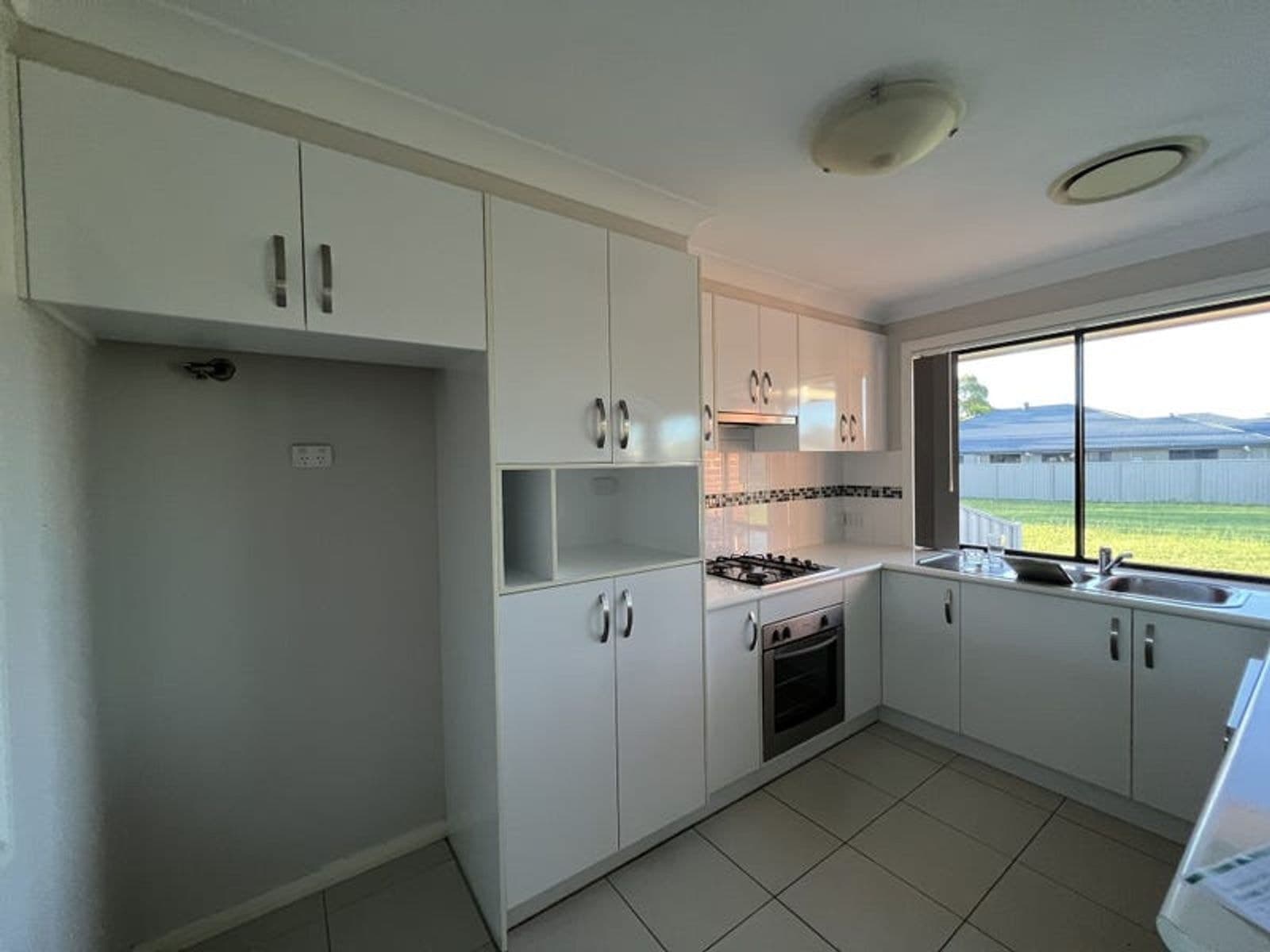11 Lewis Street, Chinchilla QLD 4413, Chinchilla - Thumbnail 4