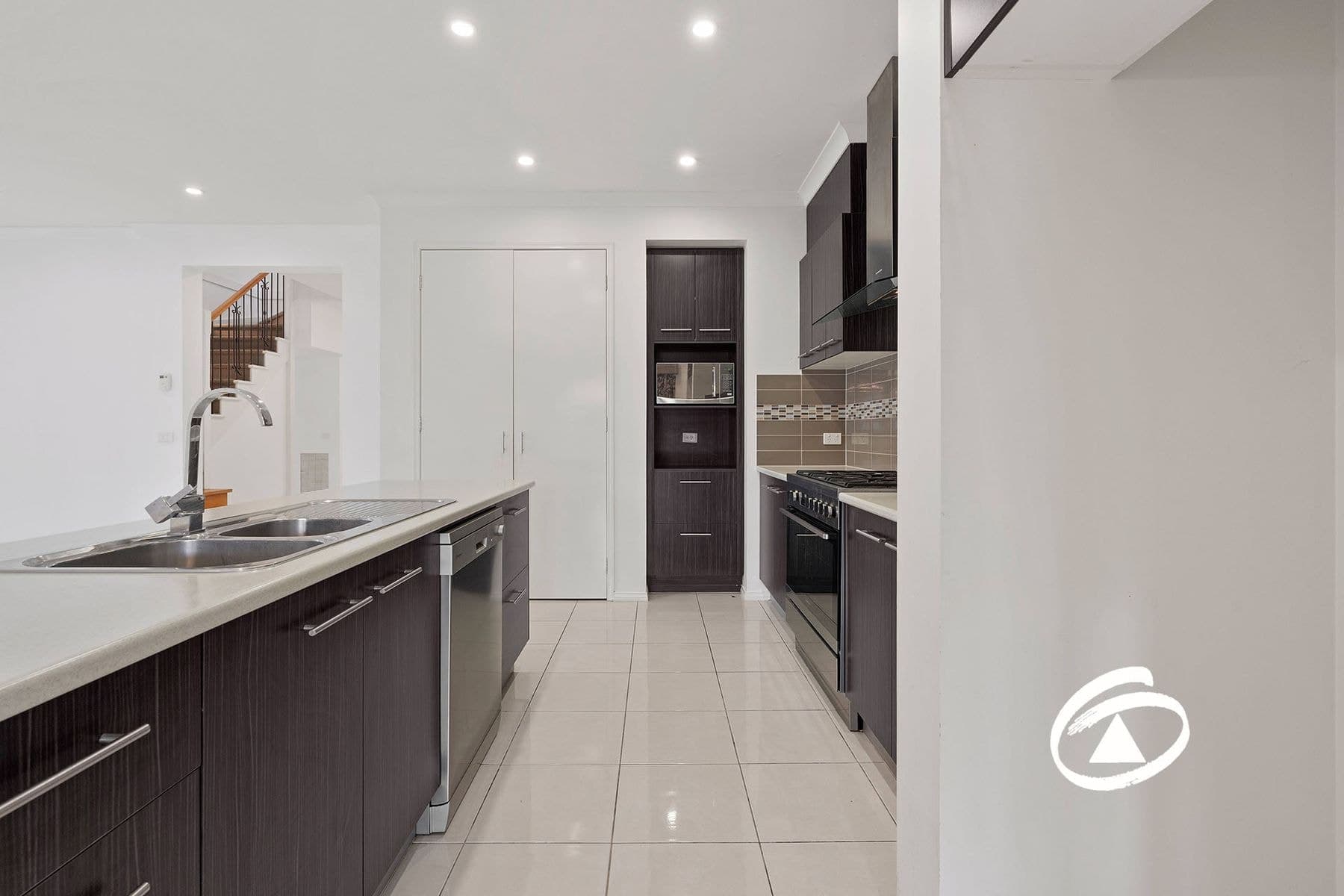 16 Park Orchard Drive, Pakenham VIC 3810, Pakenham - Thumbnail 7