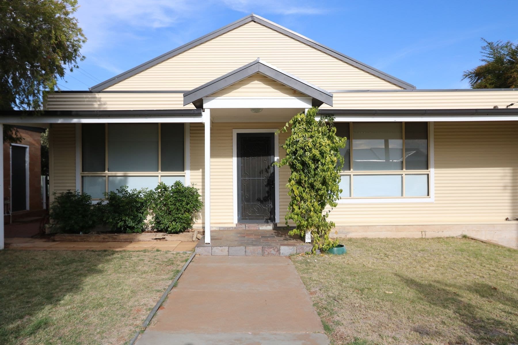 79 Hill Street, Broken Hill NSW 2880, Broken Hill - Image 1