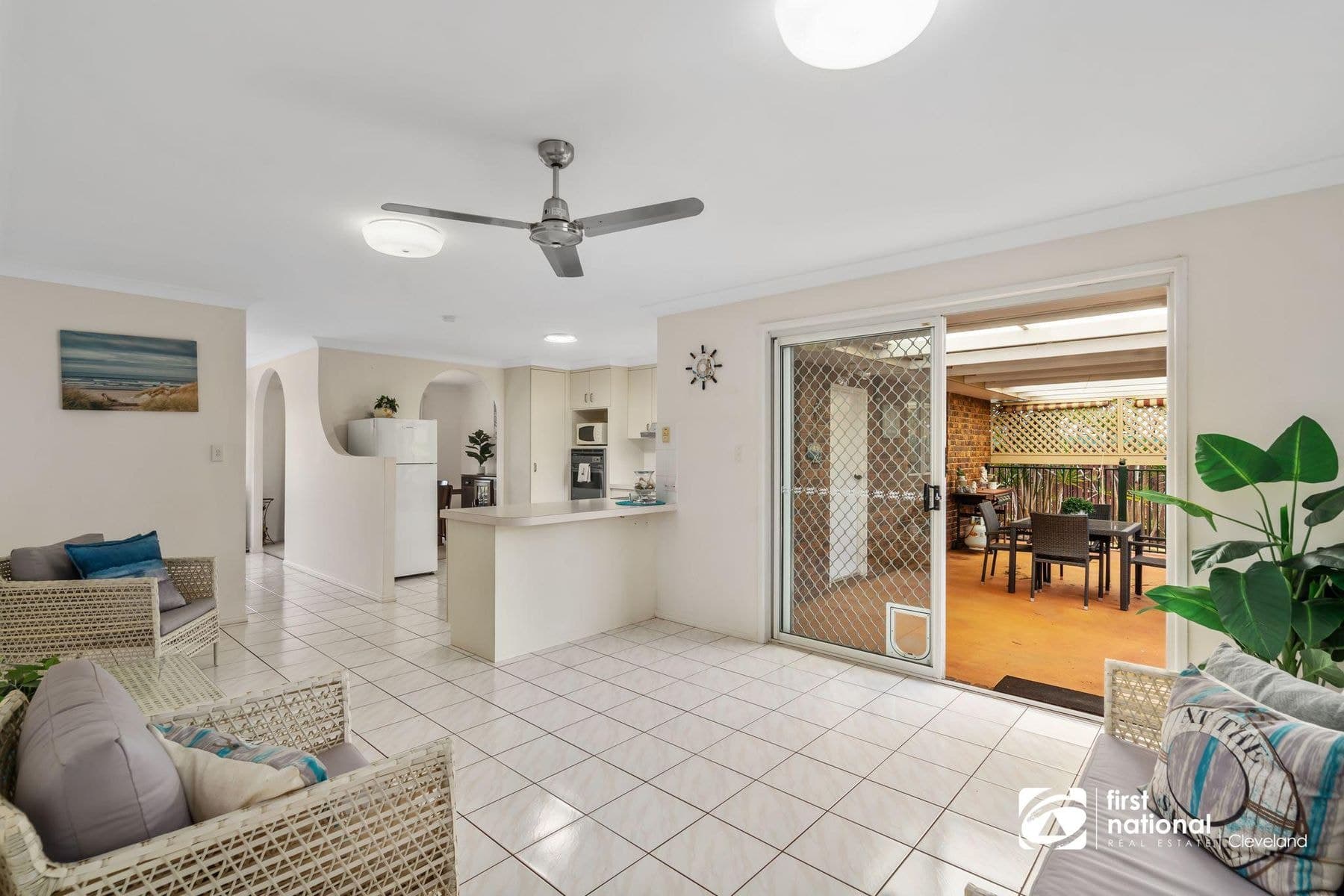 22 Sharven Avenue, Cleveland QLD 4163, Cleveland - Thumbnail 2