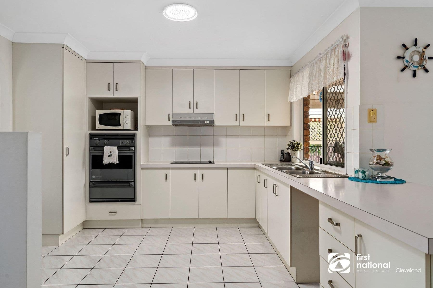 22 Sharven Avenue, Cleveland QLD 4163, Cleveland - Thumbnail 4