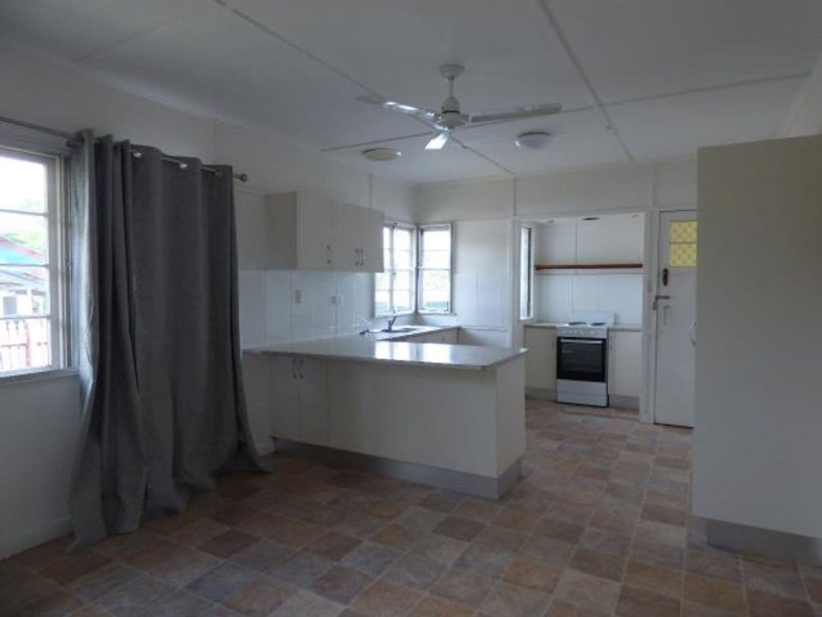 77 Rainbow Street, Biloela QLD 4715, Biloela - Thumbnail 2