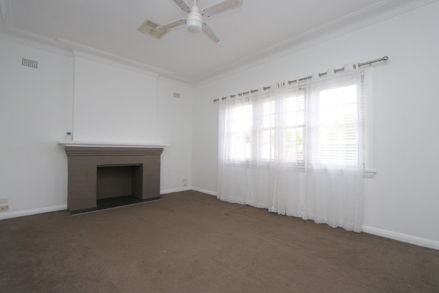 5 Manion Street, Goulburn NSW 2580, Goulburn - Thumbnail 2