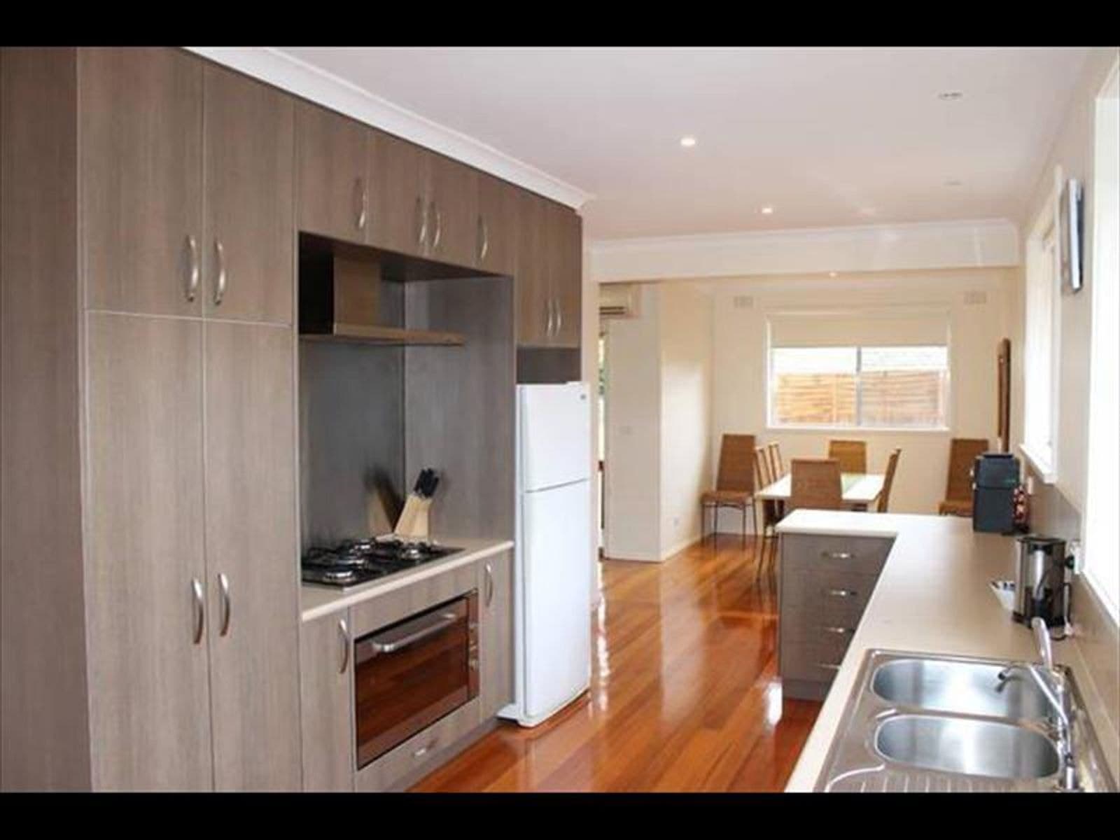 33 Church Street, Cowes VIC 3922, Cowes - Thumbnail 4