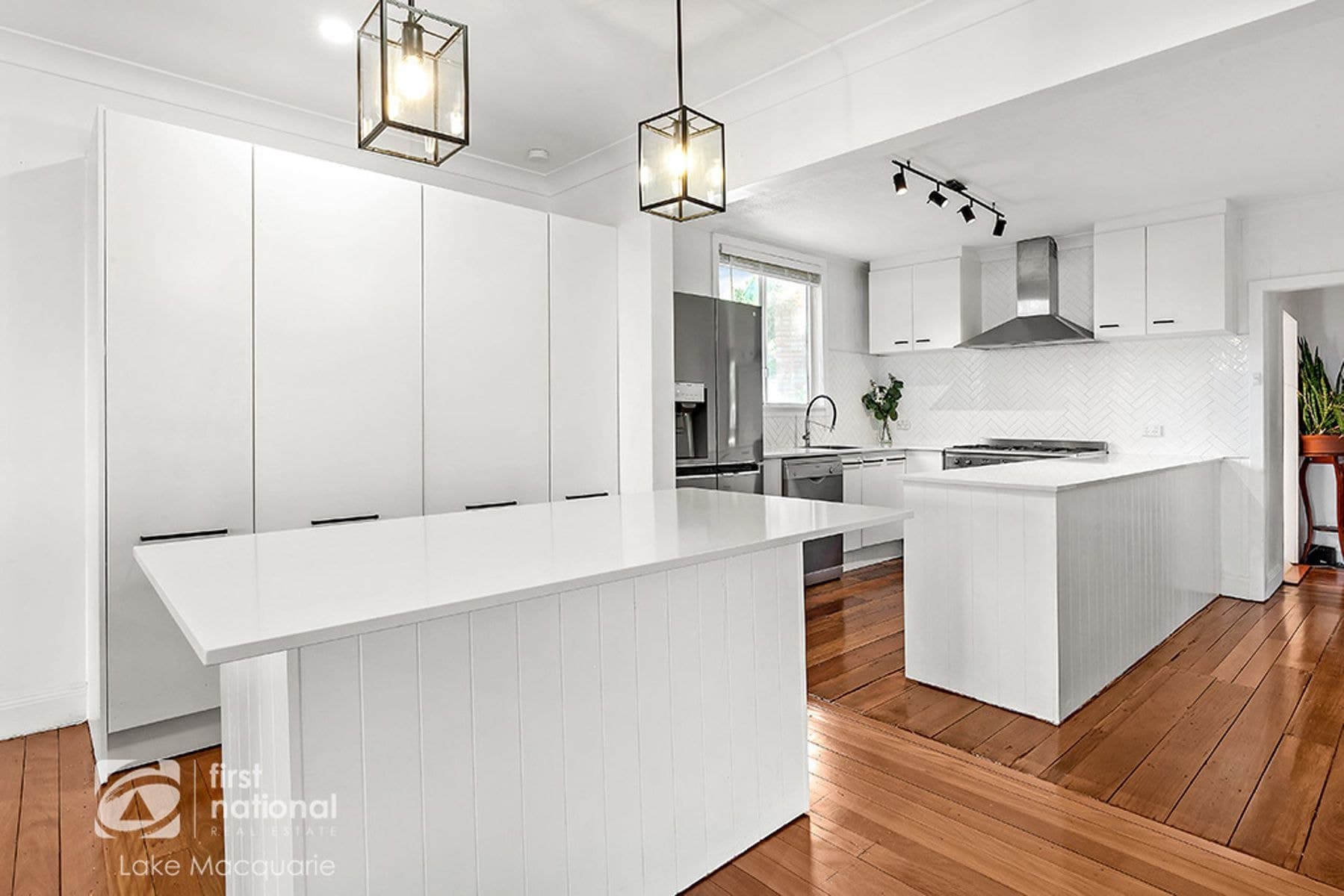 12 Wattle Street, Bolton Point NSW 2283, Bolton Point - Thumbnail 2