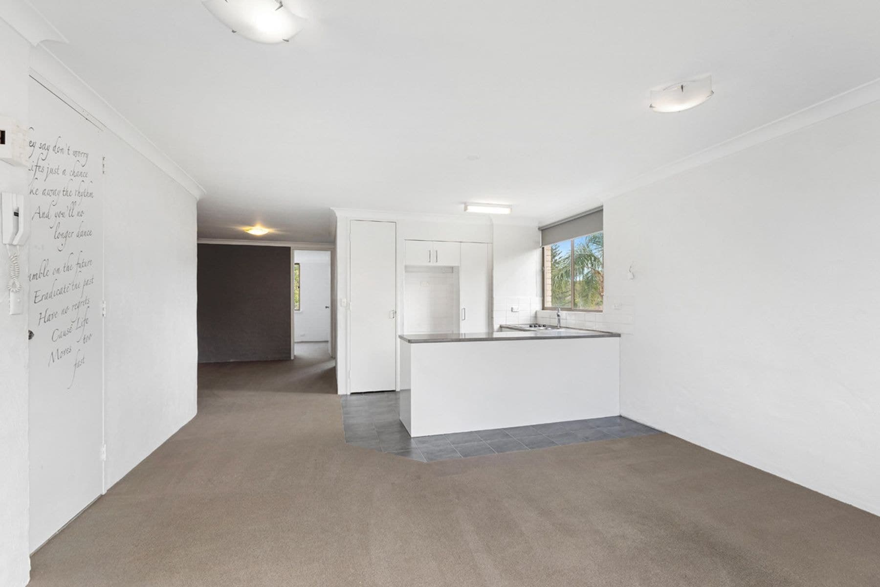 Unit 11/21-23 Surf Street, Port Macquarie NSW 2444, Port Macquarie - Thumbnail 3