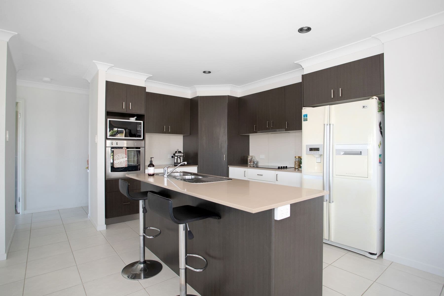 unit 2/3 Halifax Place, Rural View QLD 4740, Rural View - Thumbnail 2