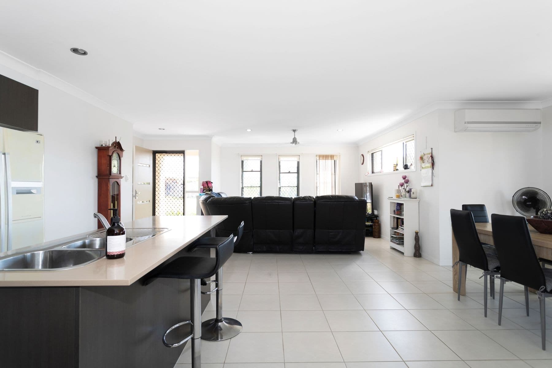 unit 2/3 Halifax Place, Rural View QLD 4740, Rural View - Thumbnail 3