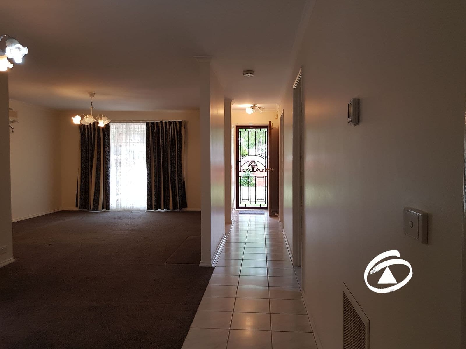 12 Deanswood Way, Narre Warren VIC 3805, Narre Warren - Thumbnail 3