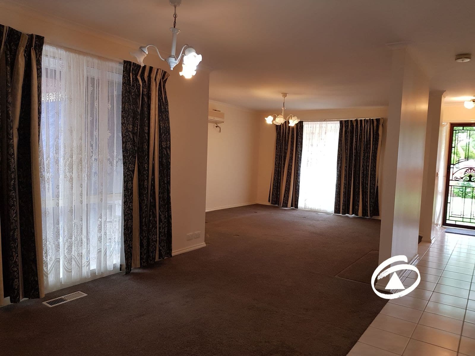 12 Deanswood Way, Narre Warren VIC 3805, Narre Warren - Thumbnail 4