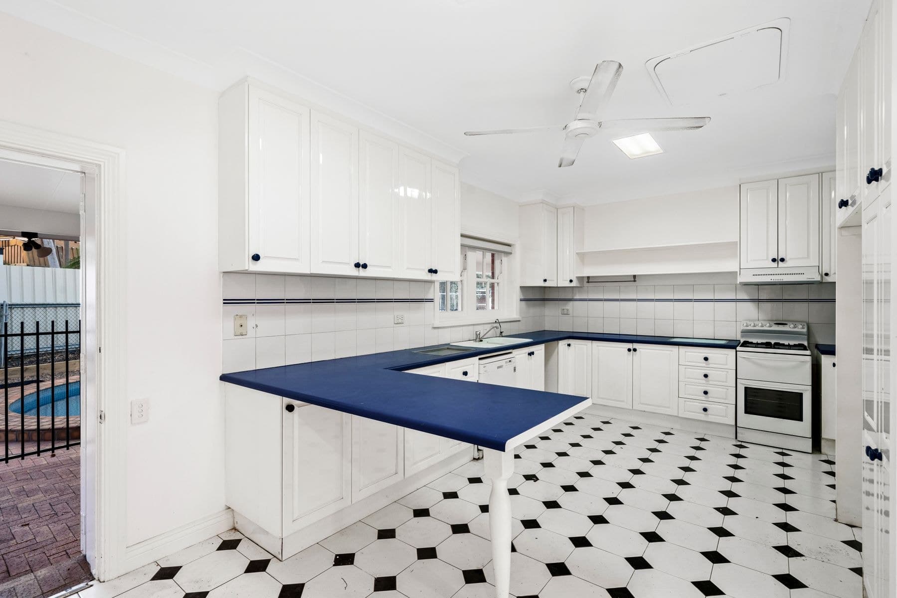 3 Elizabeth Street, Fannie Bay NT 0820, Fannie Bay - Thumbnail 4